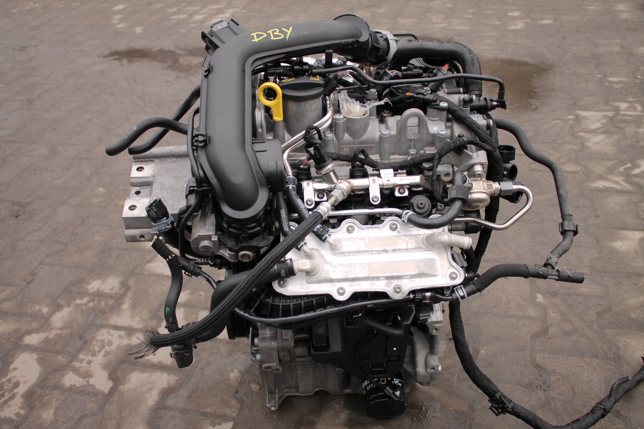 engine complete VW 1,0 TFSI DBY 4 TYSKM