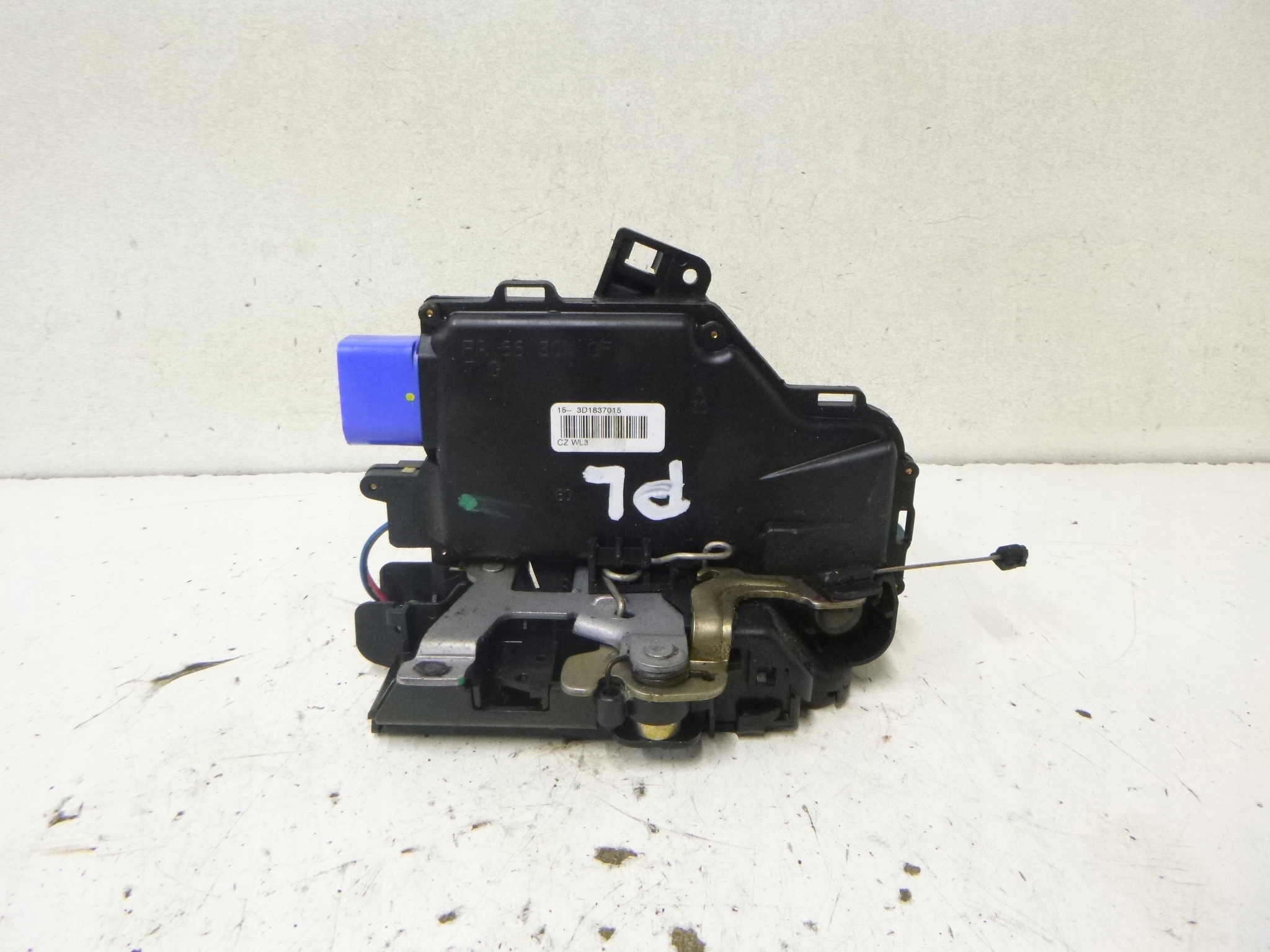 lock door front left Volkswagen Golf V 3D 06r.3D1837015
