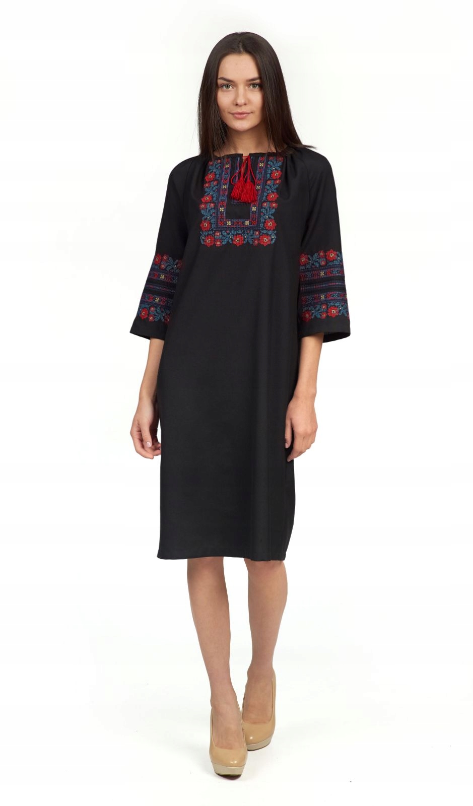 Slovanská folková šaty s černou výšivkou a květinami r.XXL (prsa 128 cm) Dárek