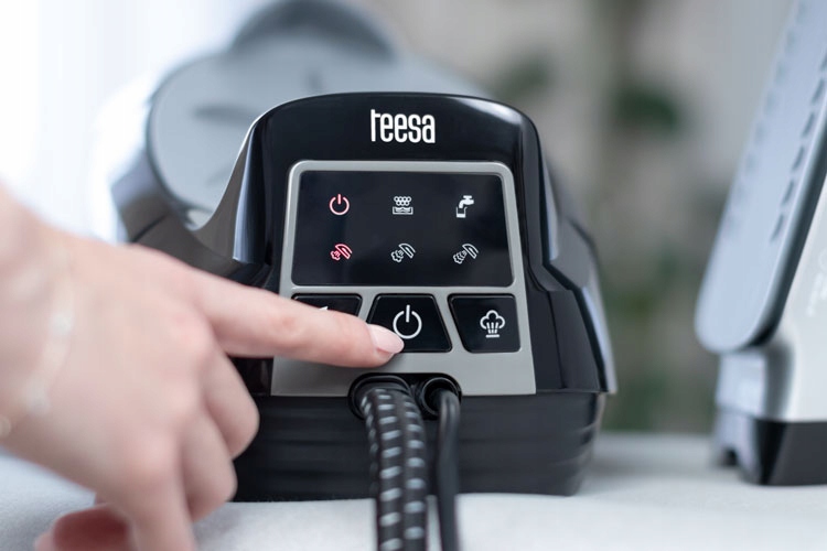 GENERATOR PARY Teesa STEAM S300 ŻELAZKO CERAMICZNE Długość przewodu sieciowego 1.5 m