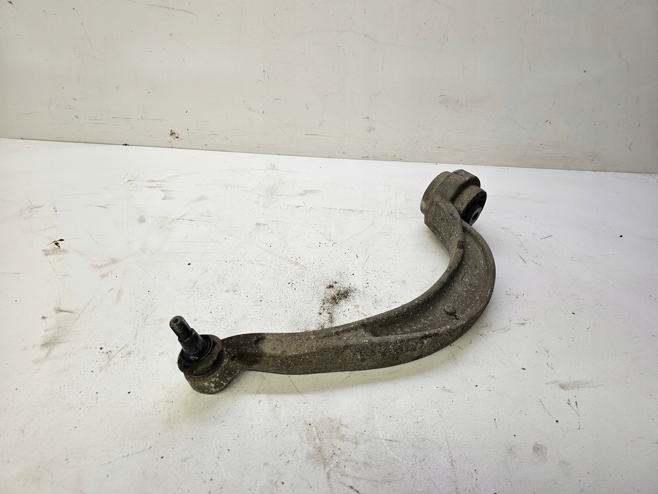 arm left front AUDI A4 B8 A5 Q5 A6 8K0407695G