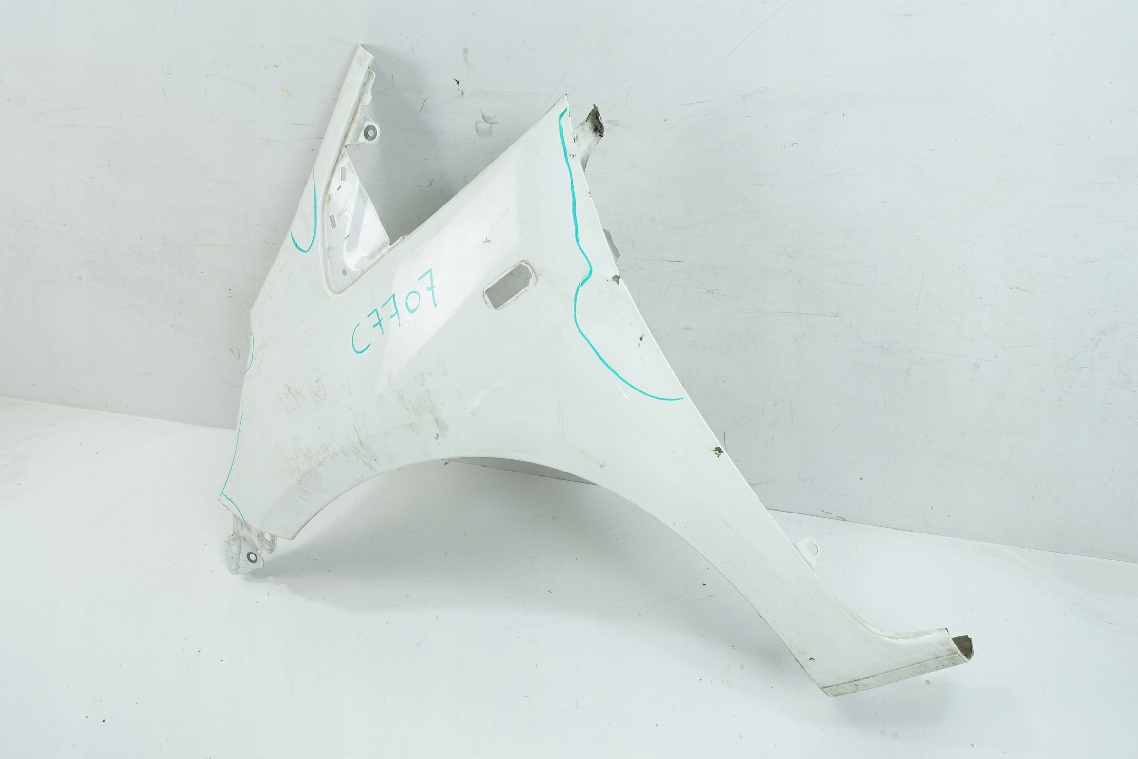 fender left front front HONDA JAZZ LIFT 2011