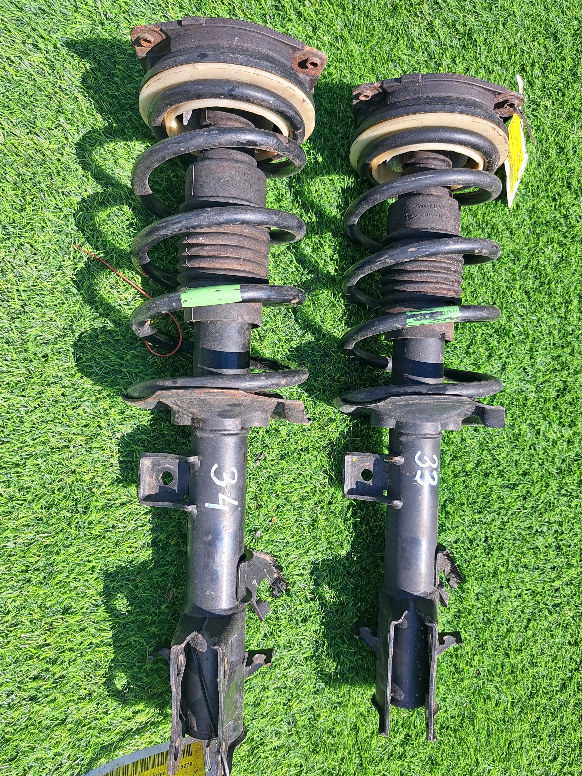 NISSAN NV200 54302BJ00A shock absorber front original MCPERSON