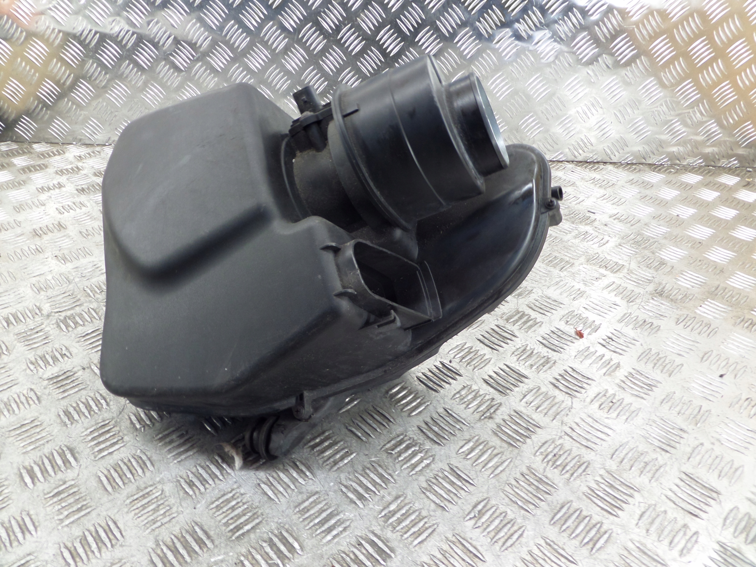 Gehäuse filter luft OPEL ASTRA K V 1,6 CDTI