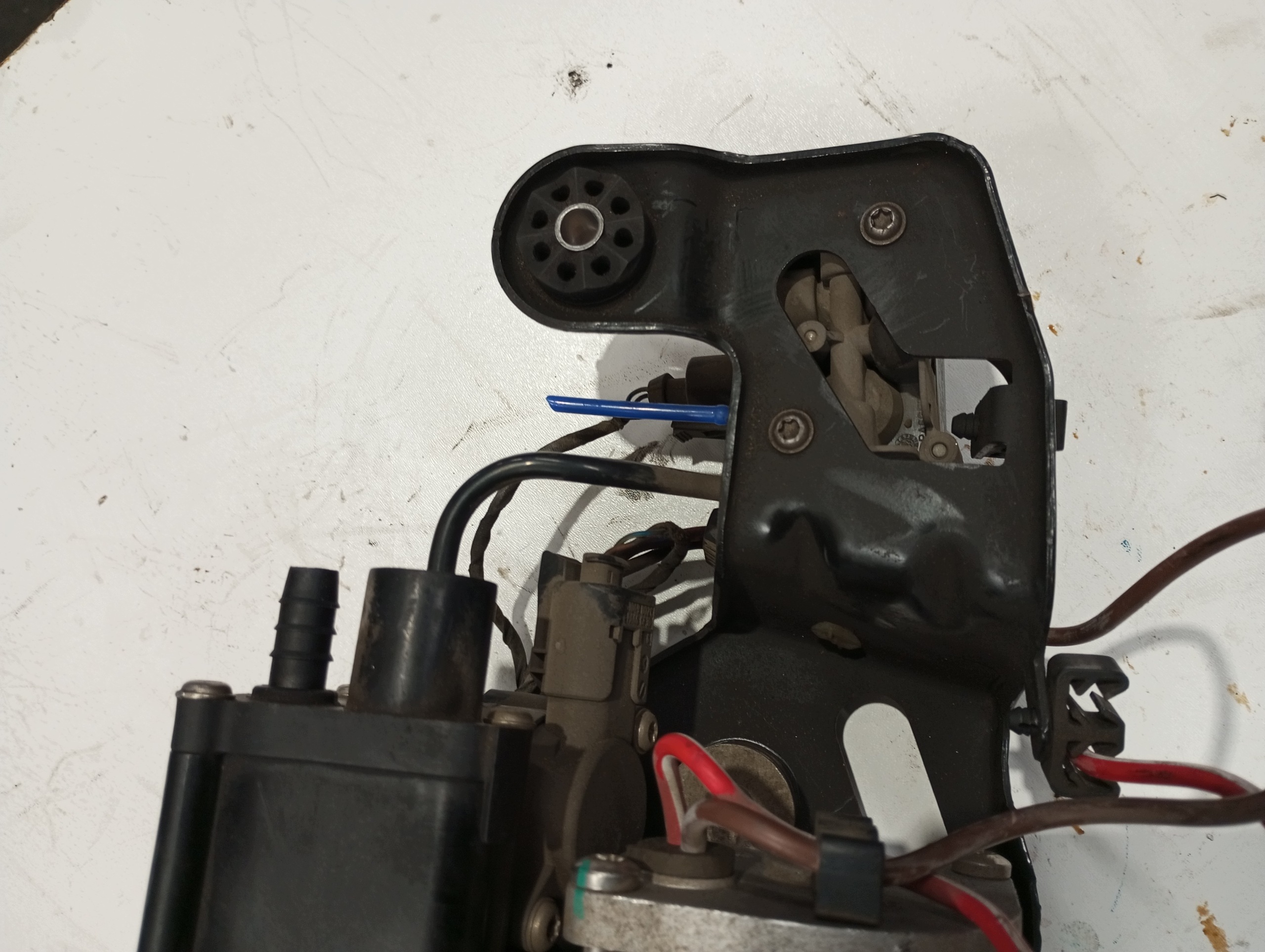 pump springing BMW X6 F16 3,0D
