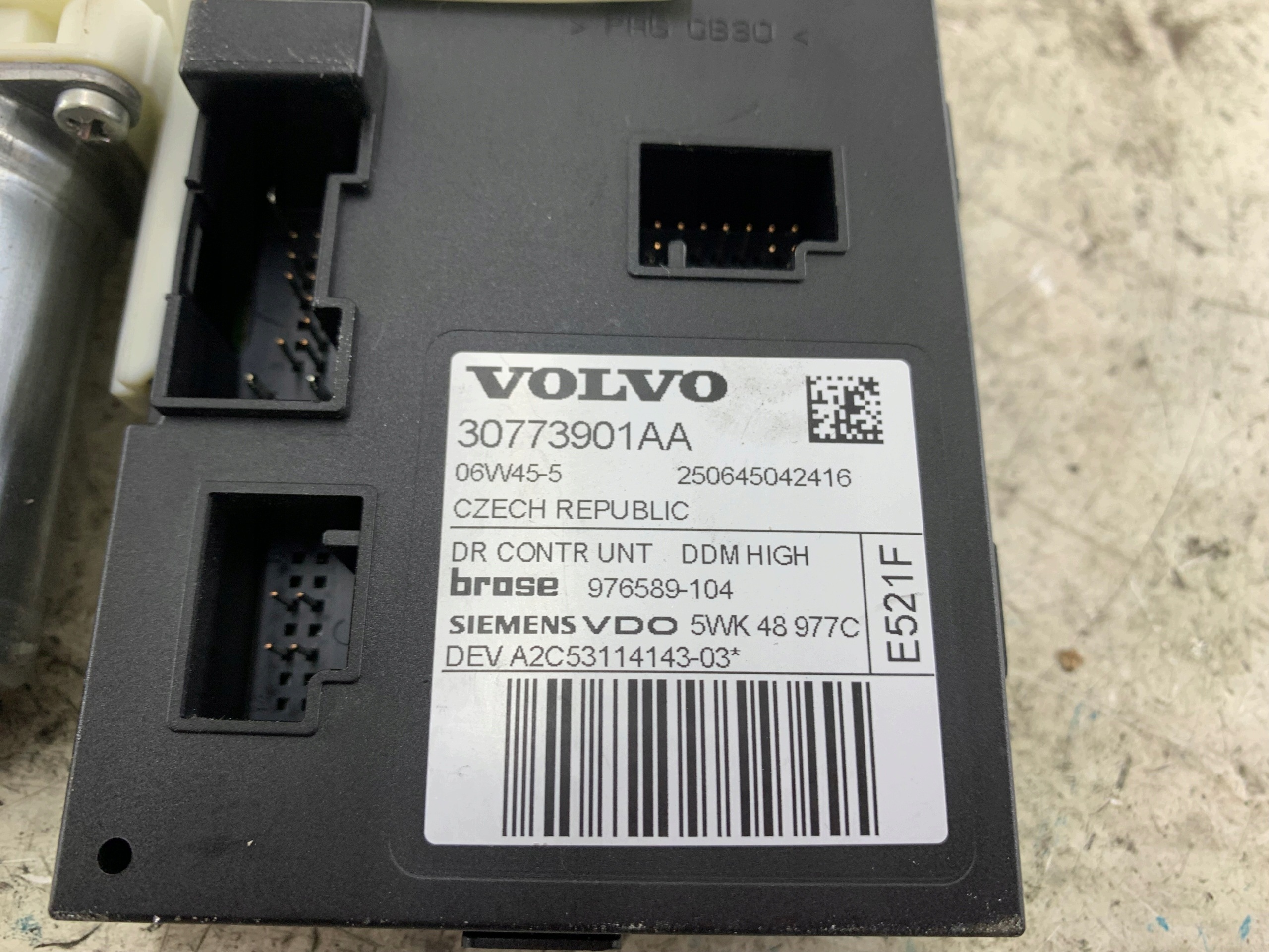 VOLVO V50 and mini motor windows left front 30773901AA