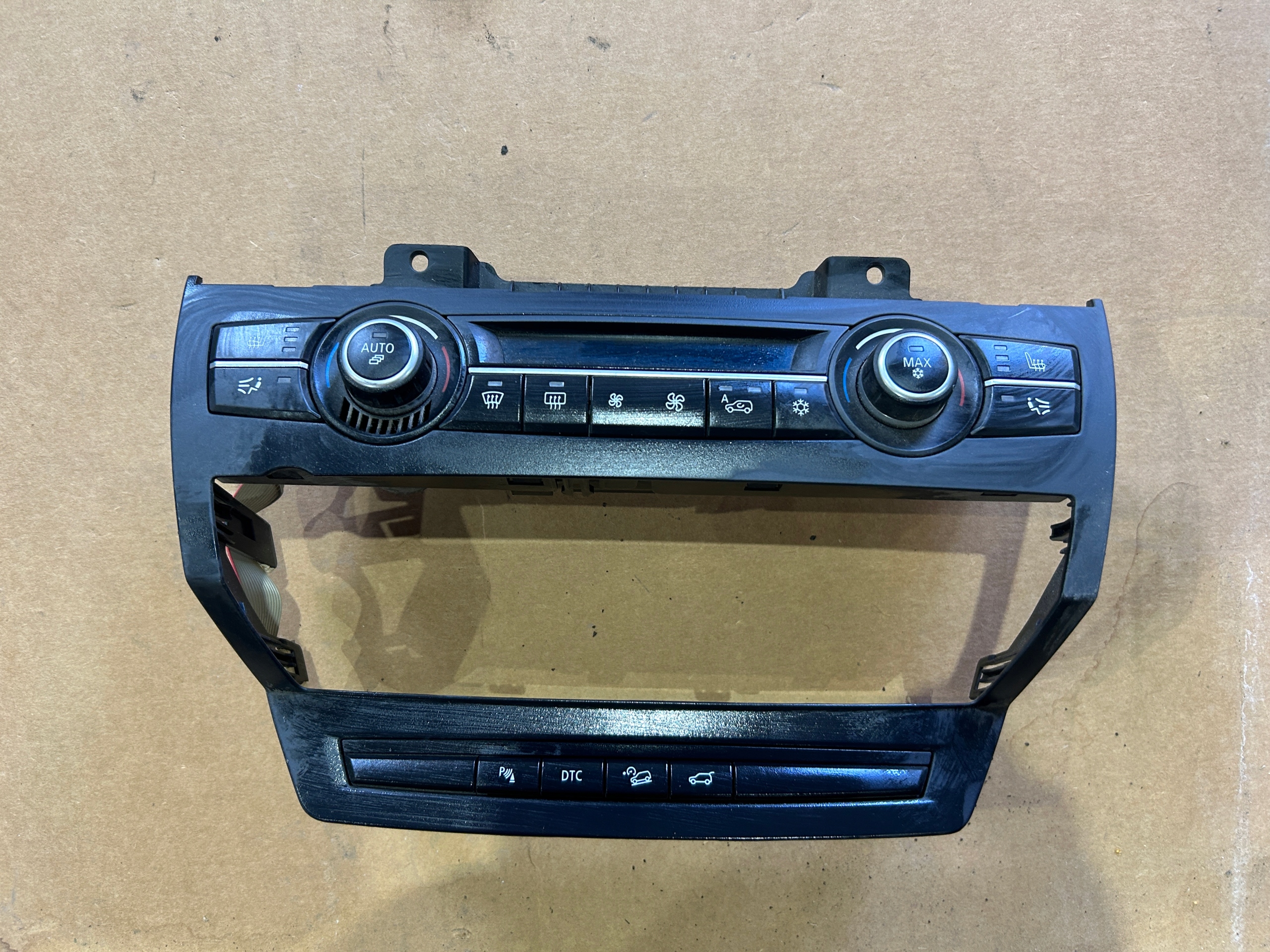 Панель обдува кондиционера bmw x5 e70 e71 6972780 9157553 fv