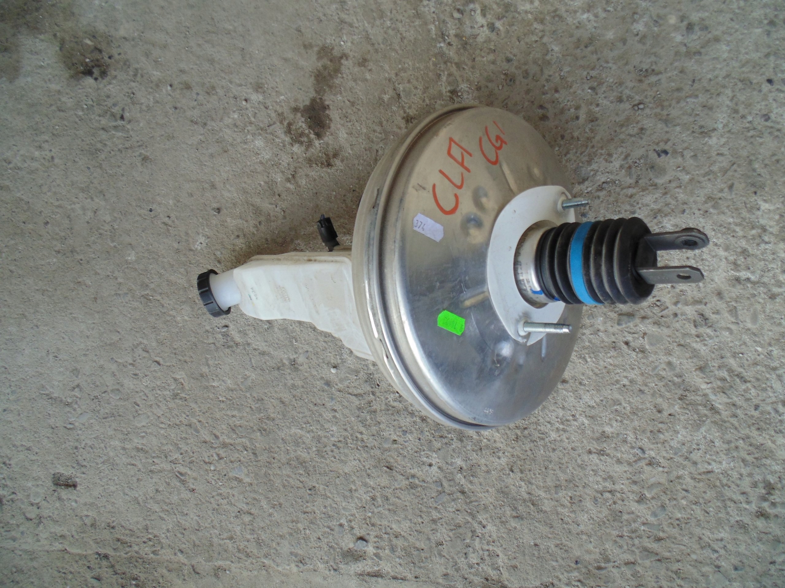 Сервопривід головний гальмівний циліндр MERCEDES CLA W117 2017 рік.