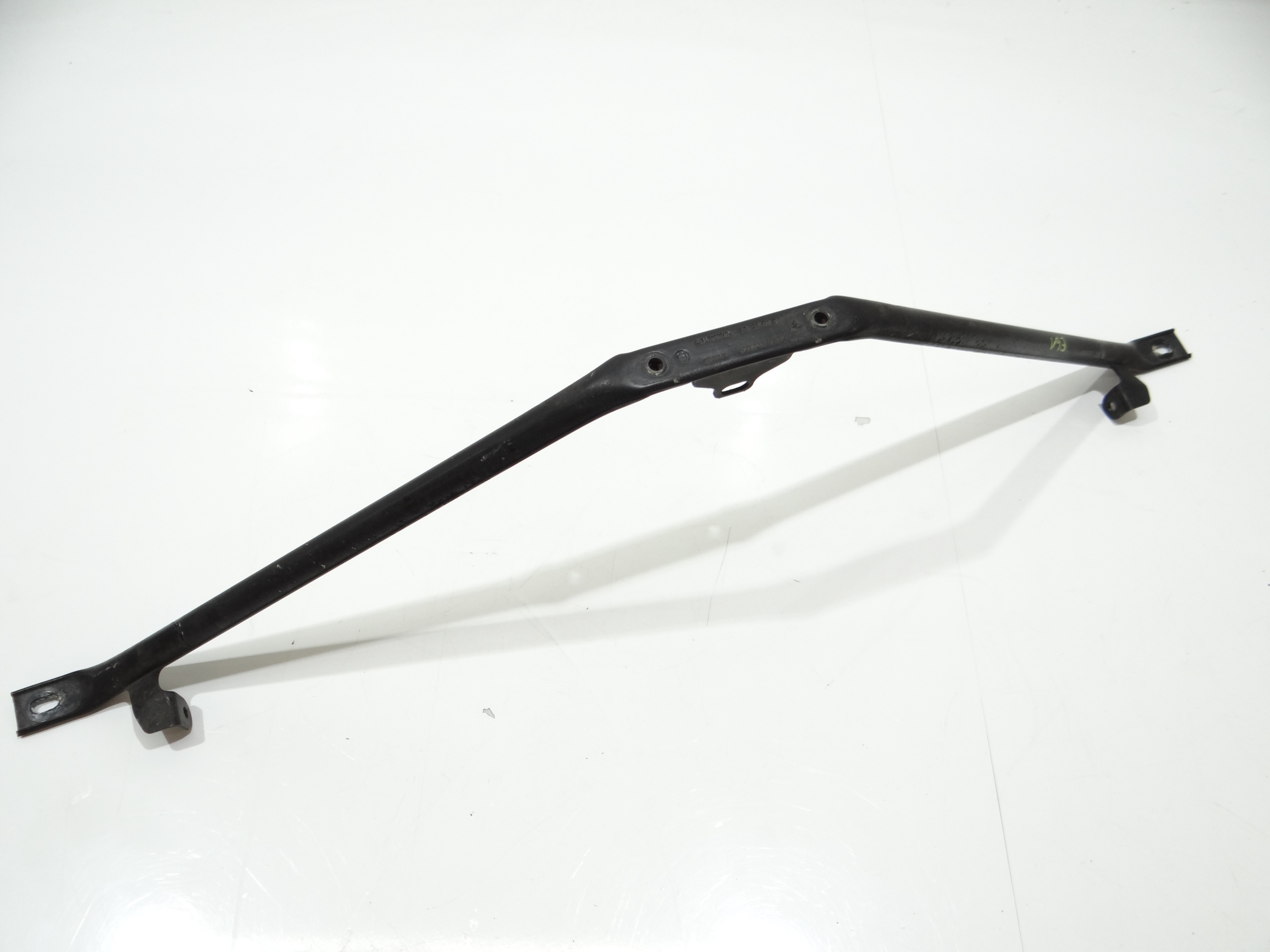 podpěra stěny předního BMW E61 LCI 7033745 (4570839)