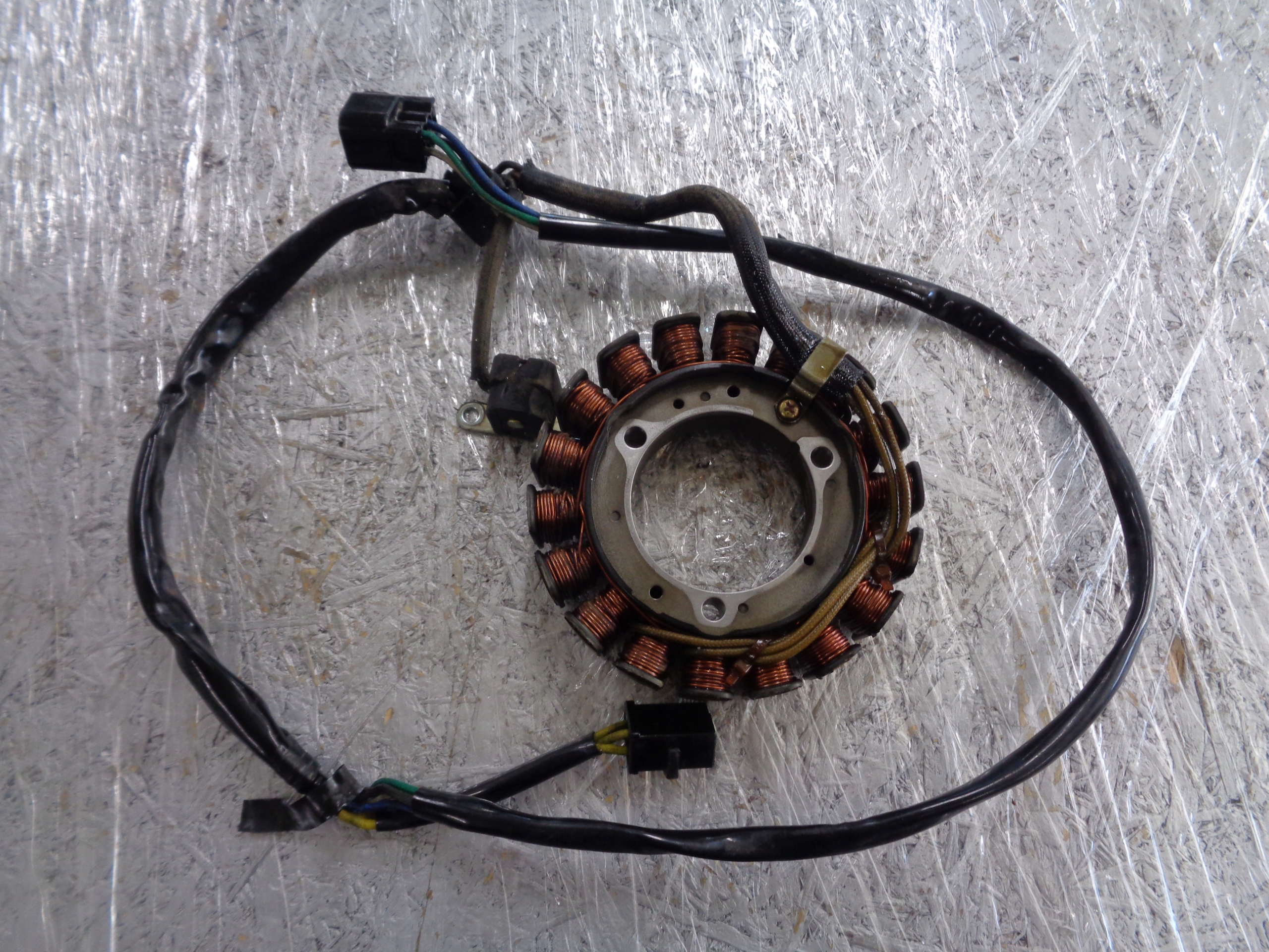 Suzuki Dr 650 SE статор генератор імпульсний генератор