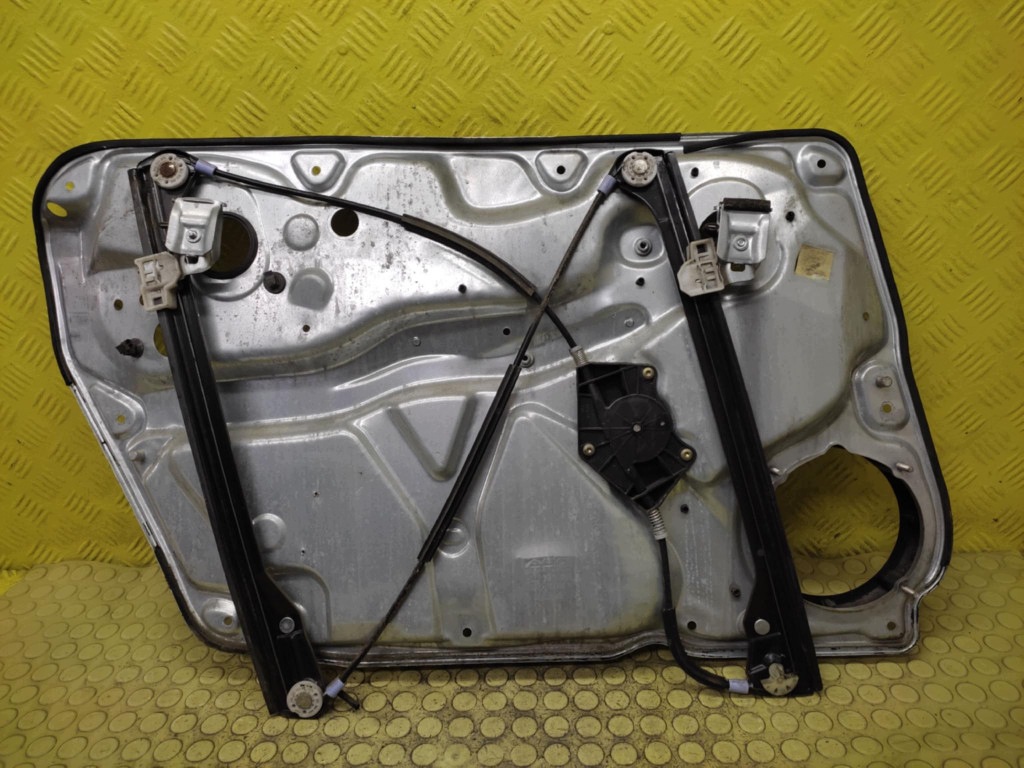 VW PASSAT B5 window regulator right front 3B1837462