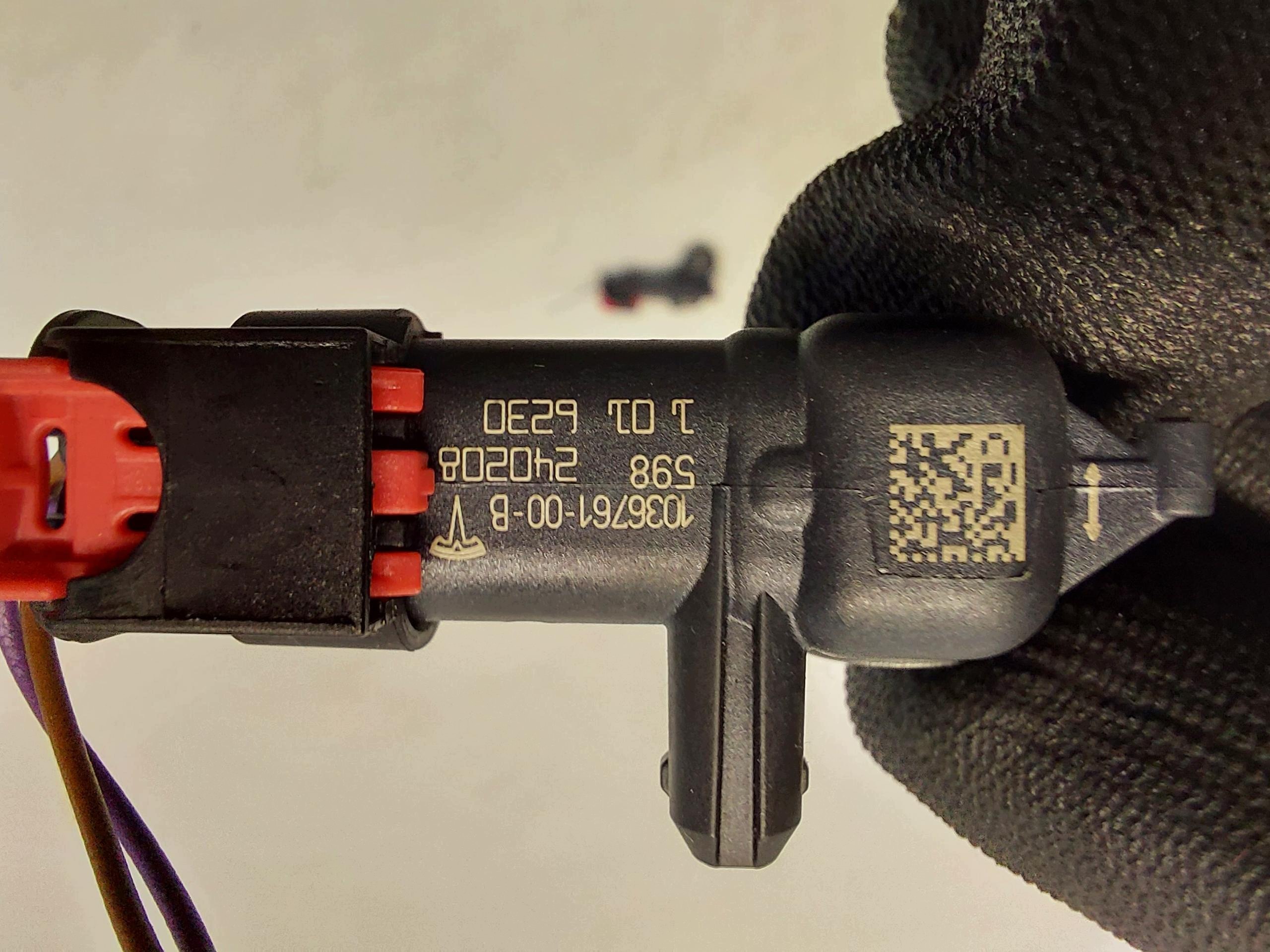 TESLA MODEL Y 2024r Crashsensor Drucksensor 1036761-00-B-JLK01