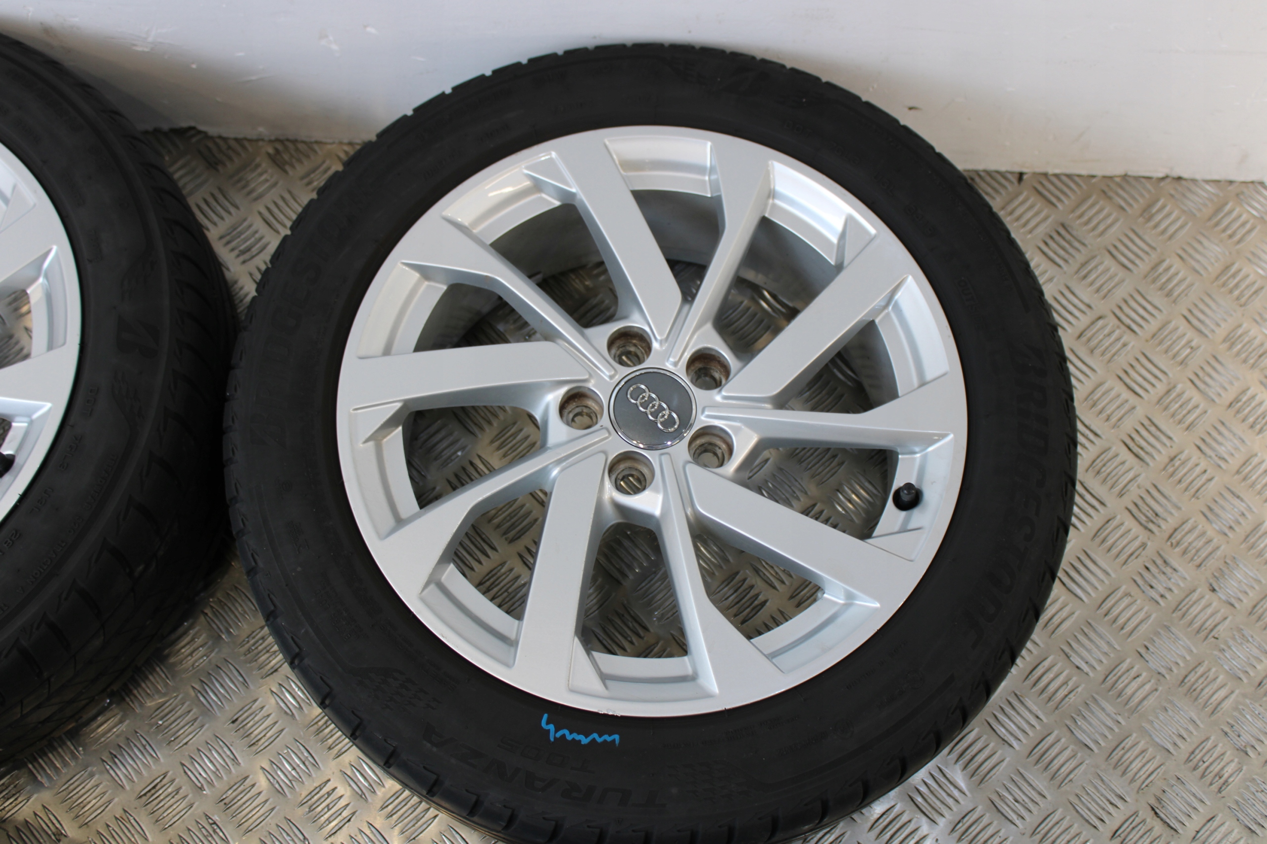 wheels discs disc 195/55 R16 ET40 82A601025B AUDI A1 II 82A