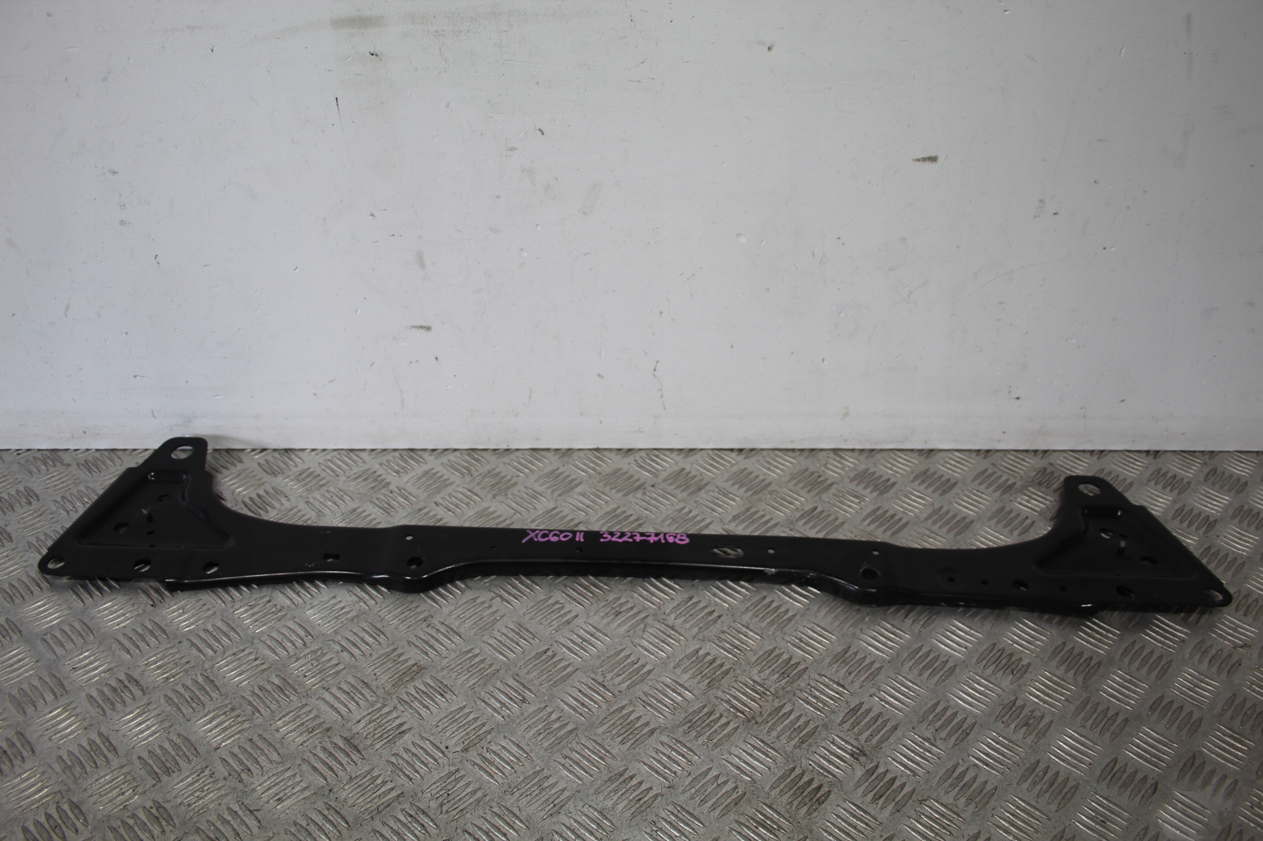 träger spreize VOLVO XC60 II 2 LIFT 32277168