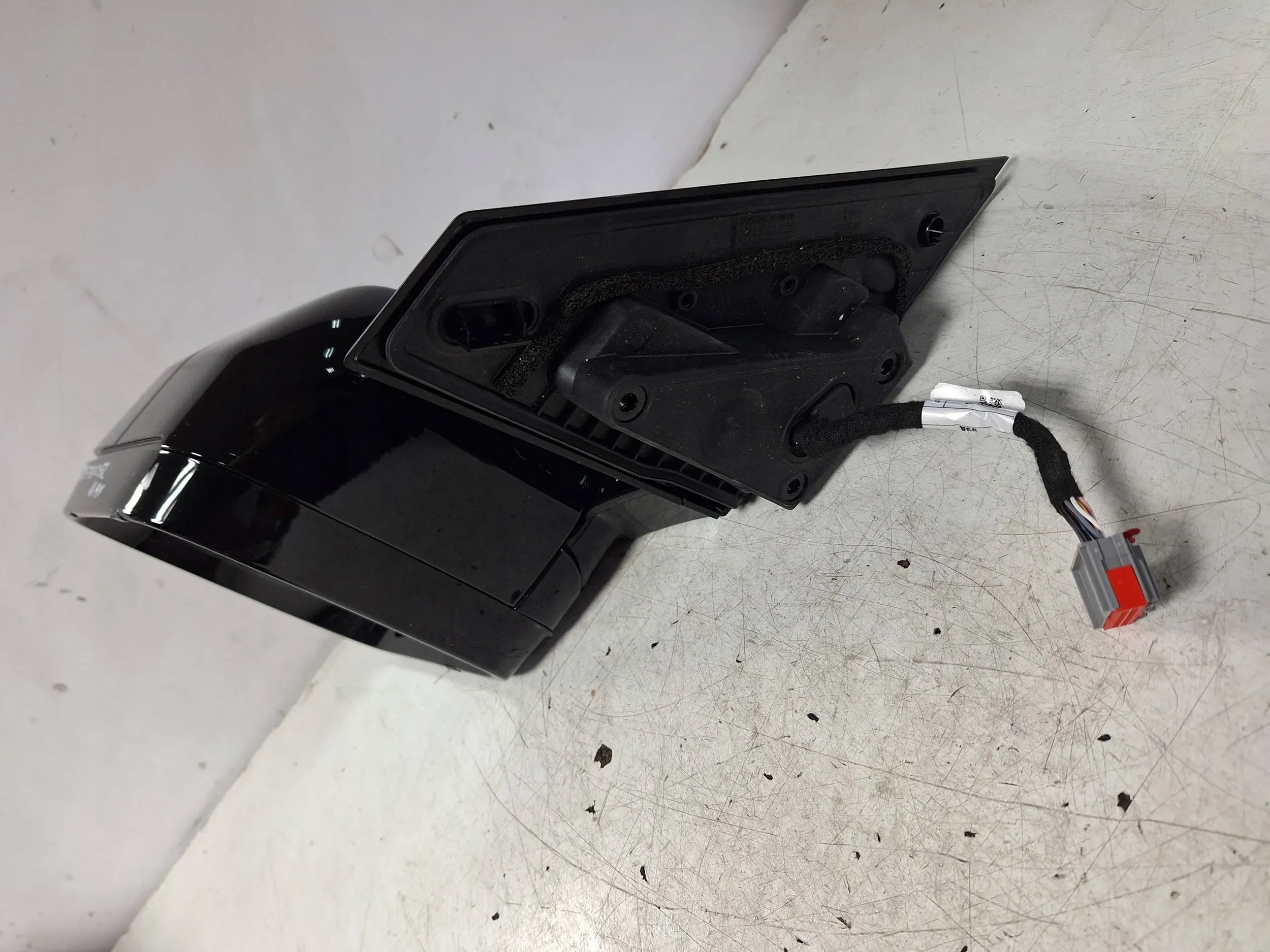 mirror left Land Rover Defender II L633 19- 16PIN
