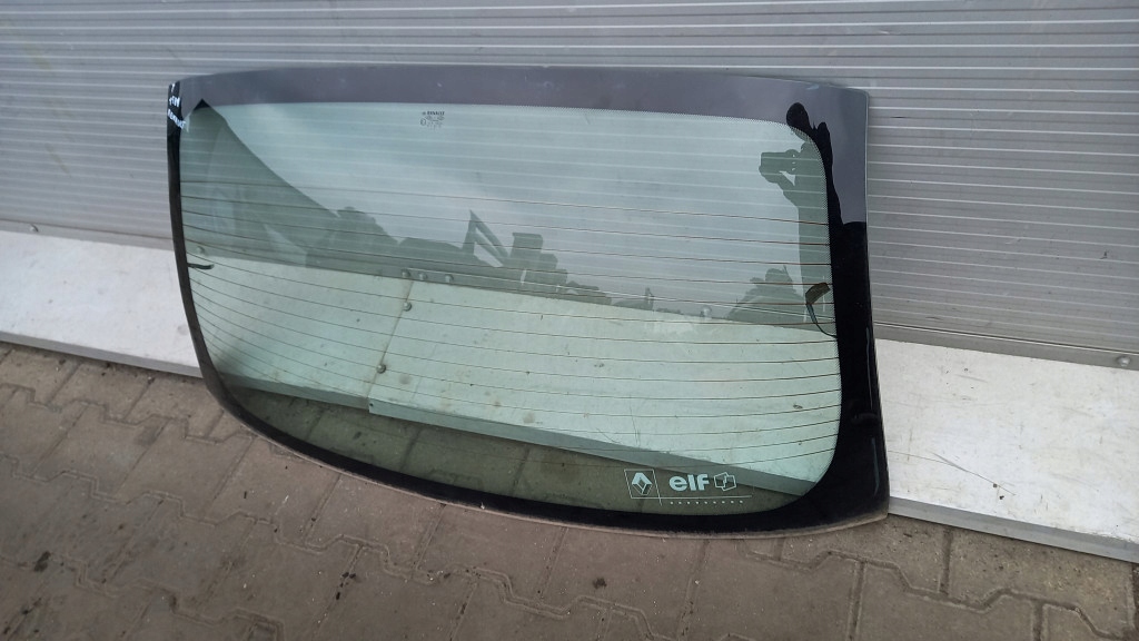 ЗАДНЕЕ СТЕКЛО RENAULT THALIA 03R СЕДАН