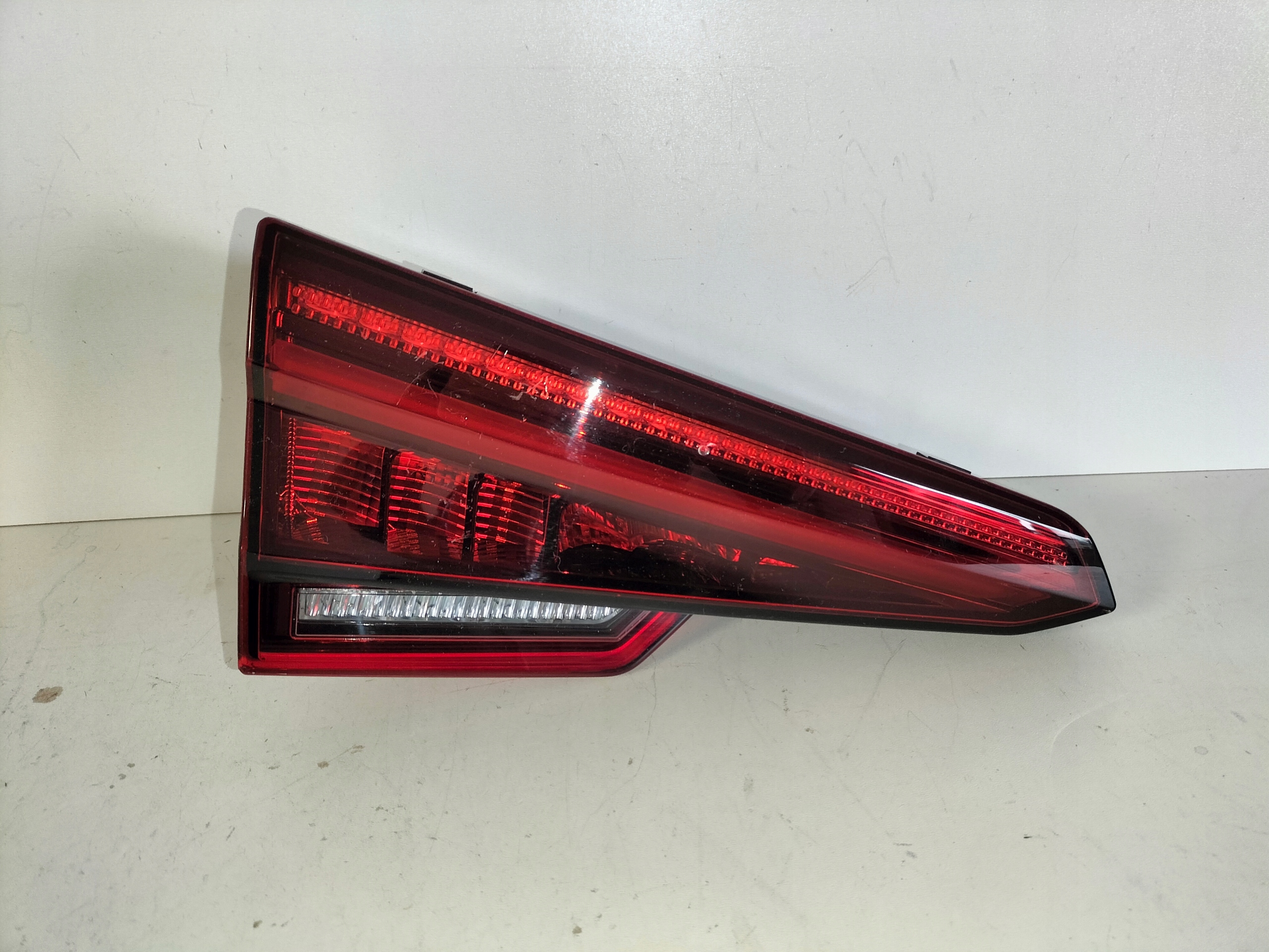 light rear rear part left AUDI A4 B9 15-19 sedan LED