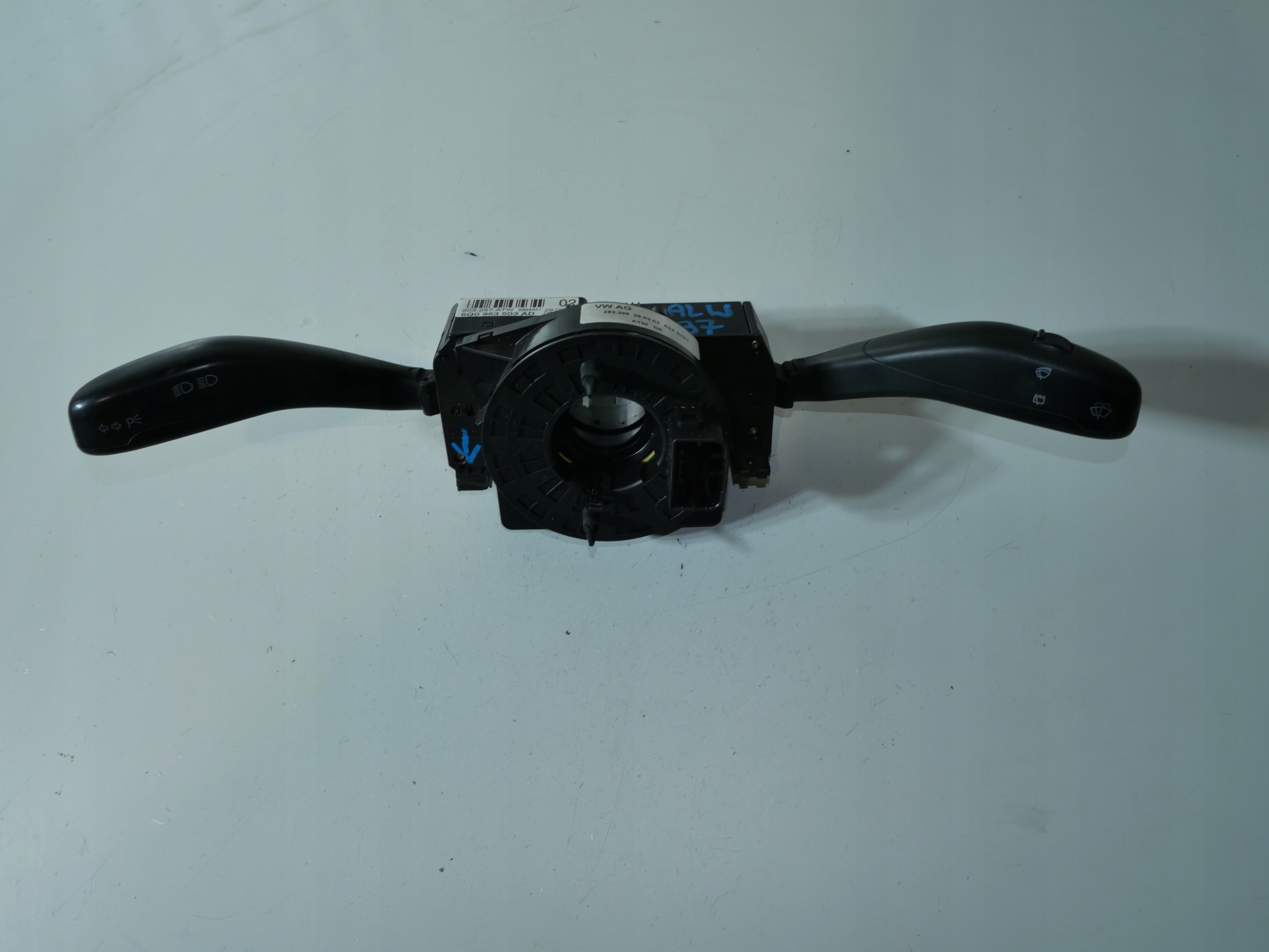 steering wheel levers and controls ring VW 6Q0953503AD