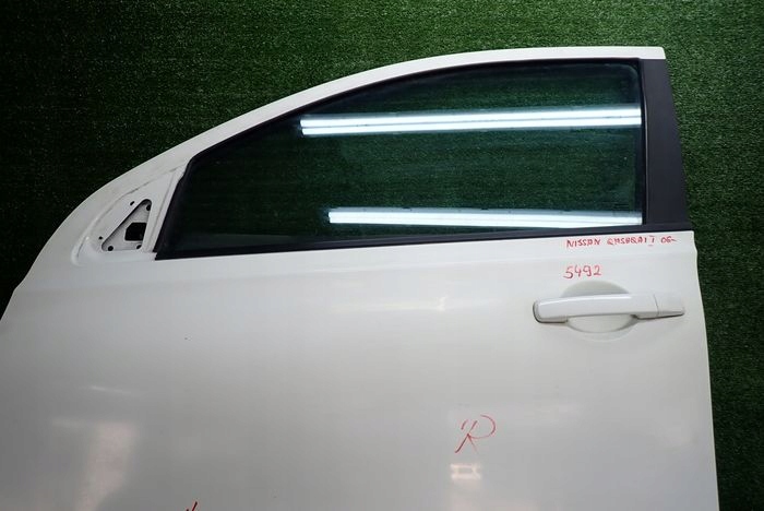 NISSAN QASHQAI and 07- door left front front KPL