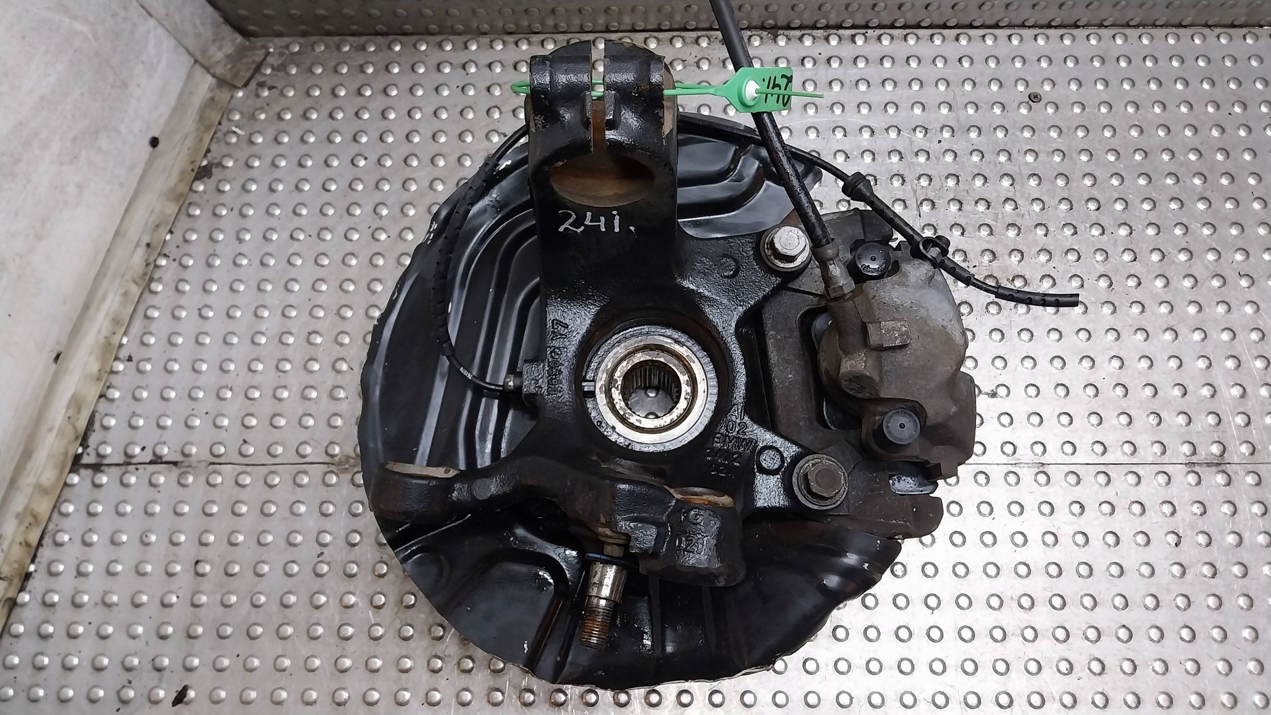 otoč čepu pravý předek 3412024 BMW X3 E83