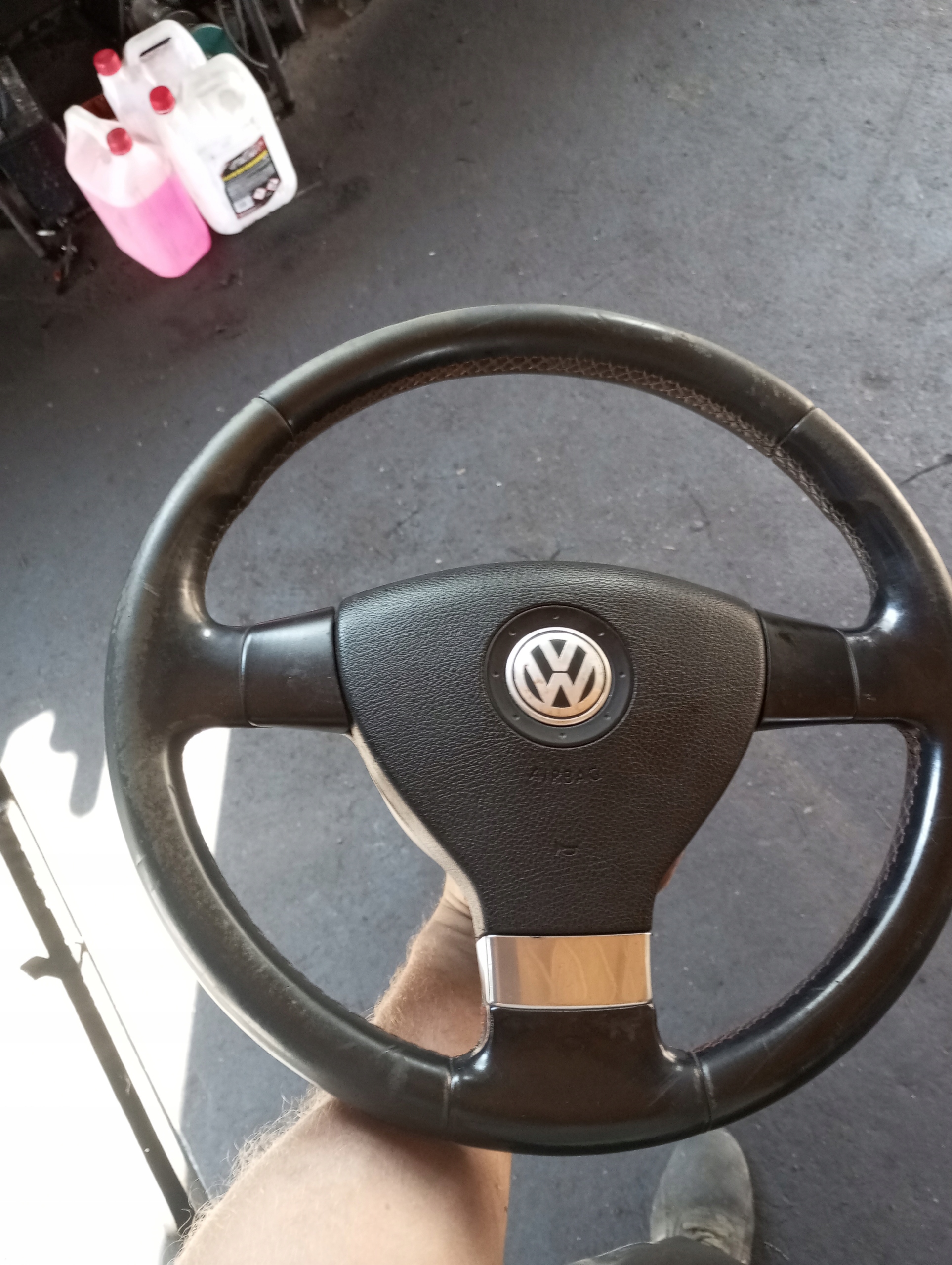 VW GOLF V KIEROWNICA SKÓRA TRÓJRAMIENNA AIRBAG