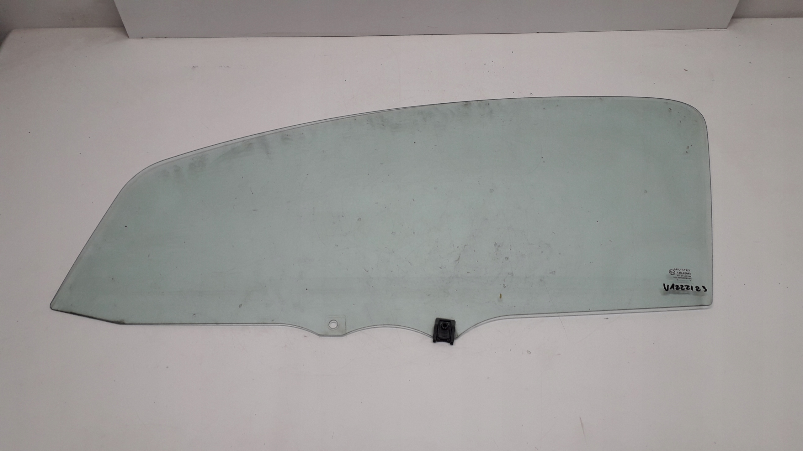 Aygo C1 107 3D переднє ліве скло AS2