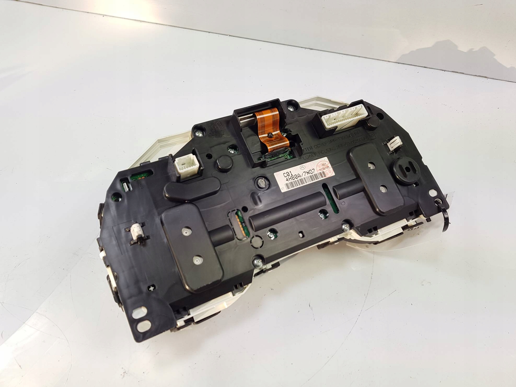 dials clock 4HB0A/7N07 INFINITI Q50