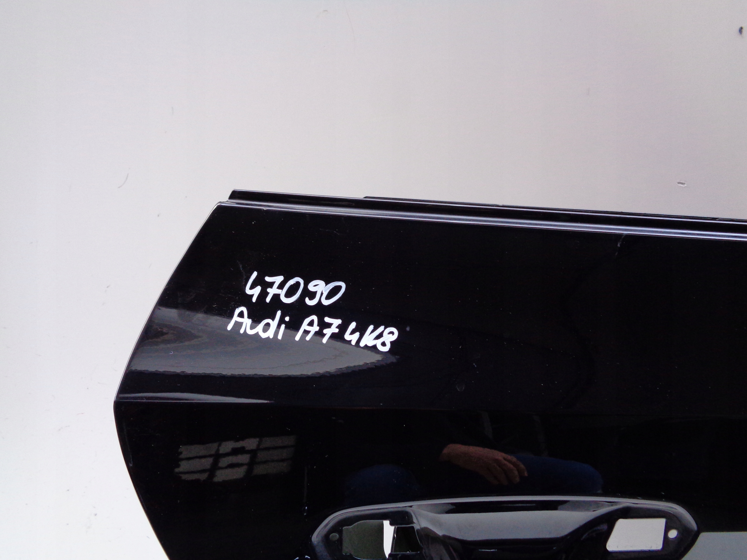 door right rear. AUDI A7 4K8 NR 47090