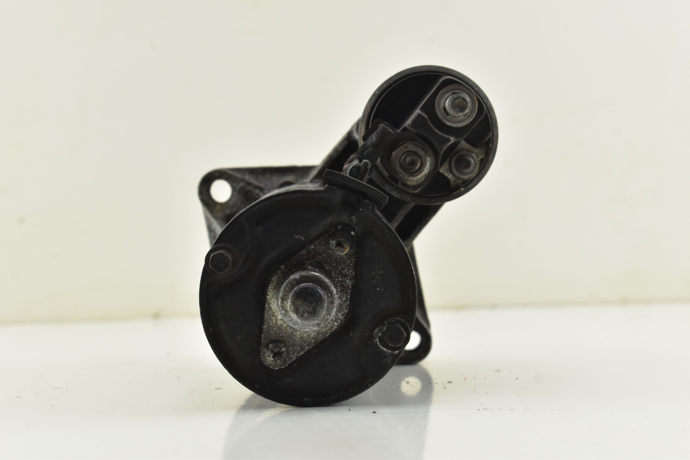 Anlasser Starter BMW 3 E90 E91 7 E65 E67 2.0d 0001115046