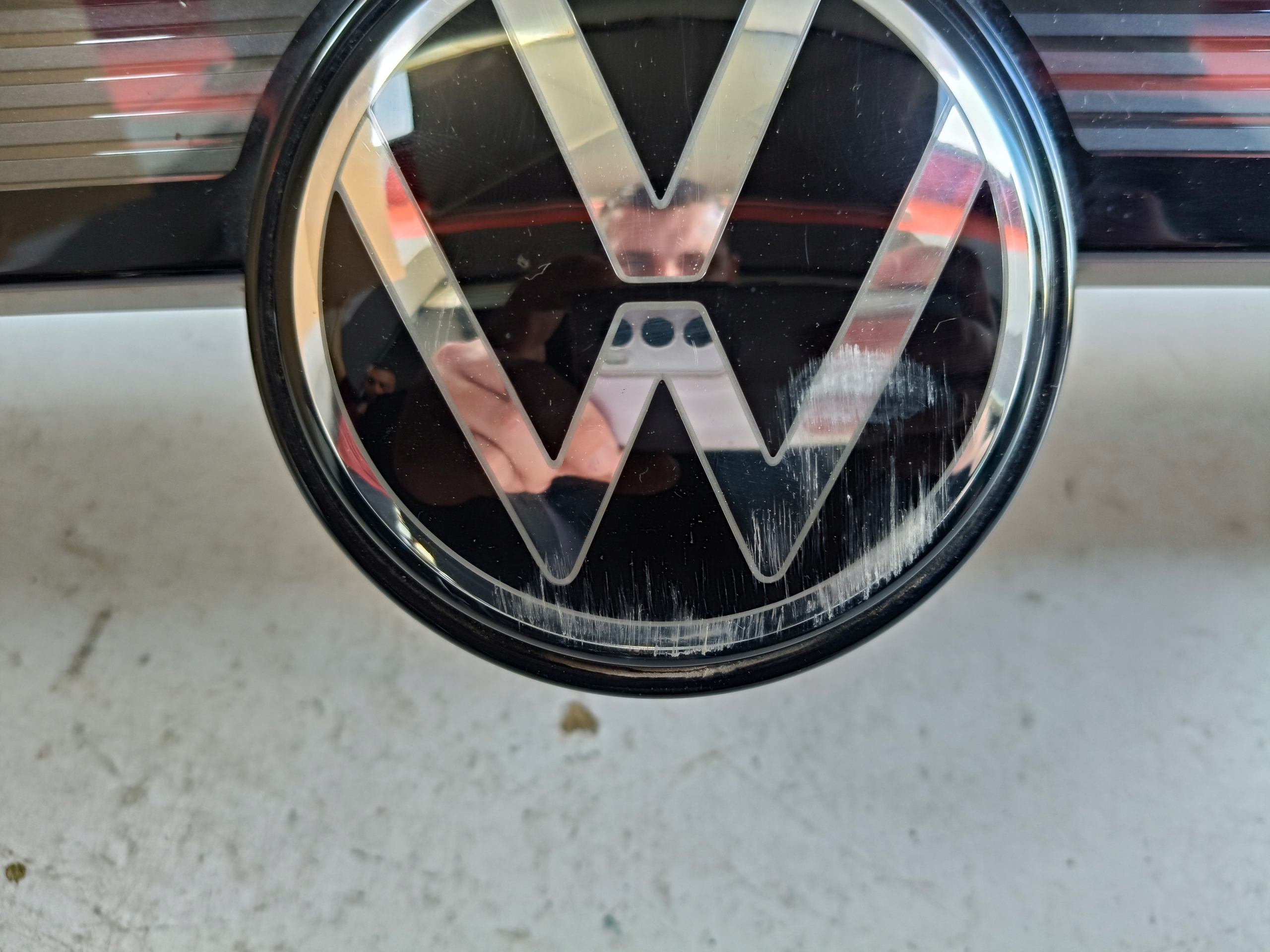 light rear cap VW TAYRON 57L 24- LED