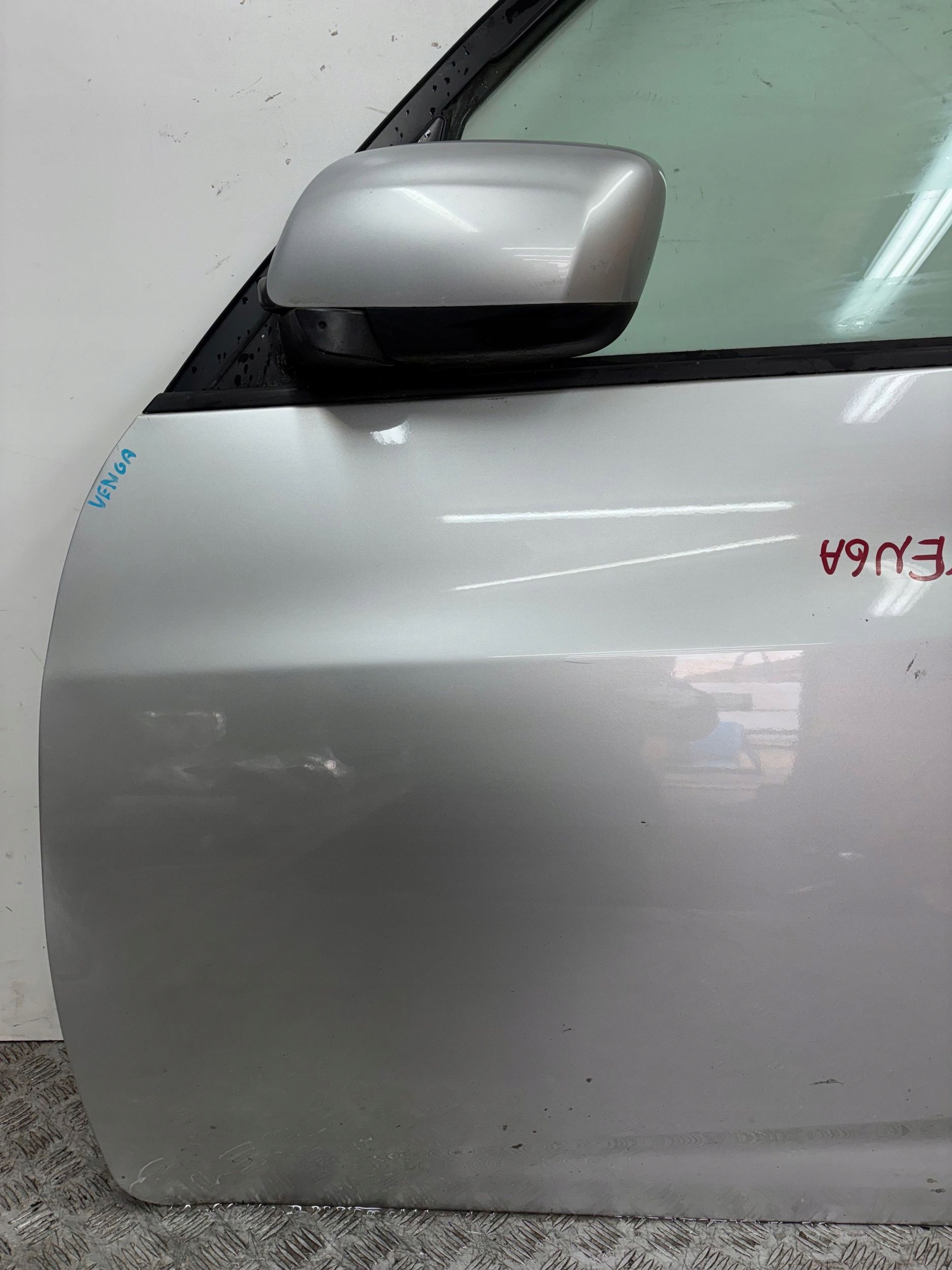 door front front left KIA VENGA