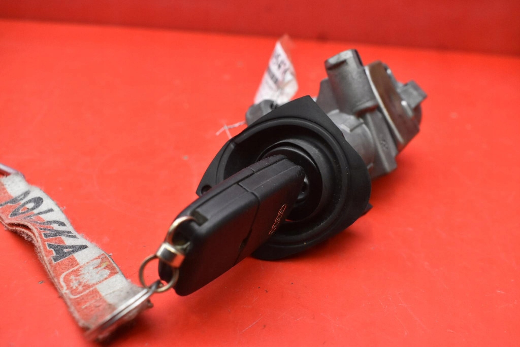 ignition key 4B0905851 AUDI A4 B6 1.8 T 163 KM 00-05