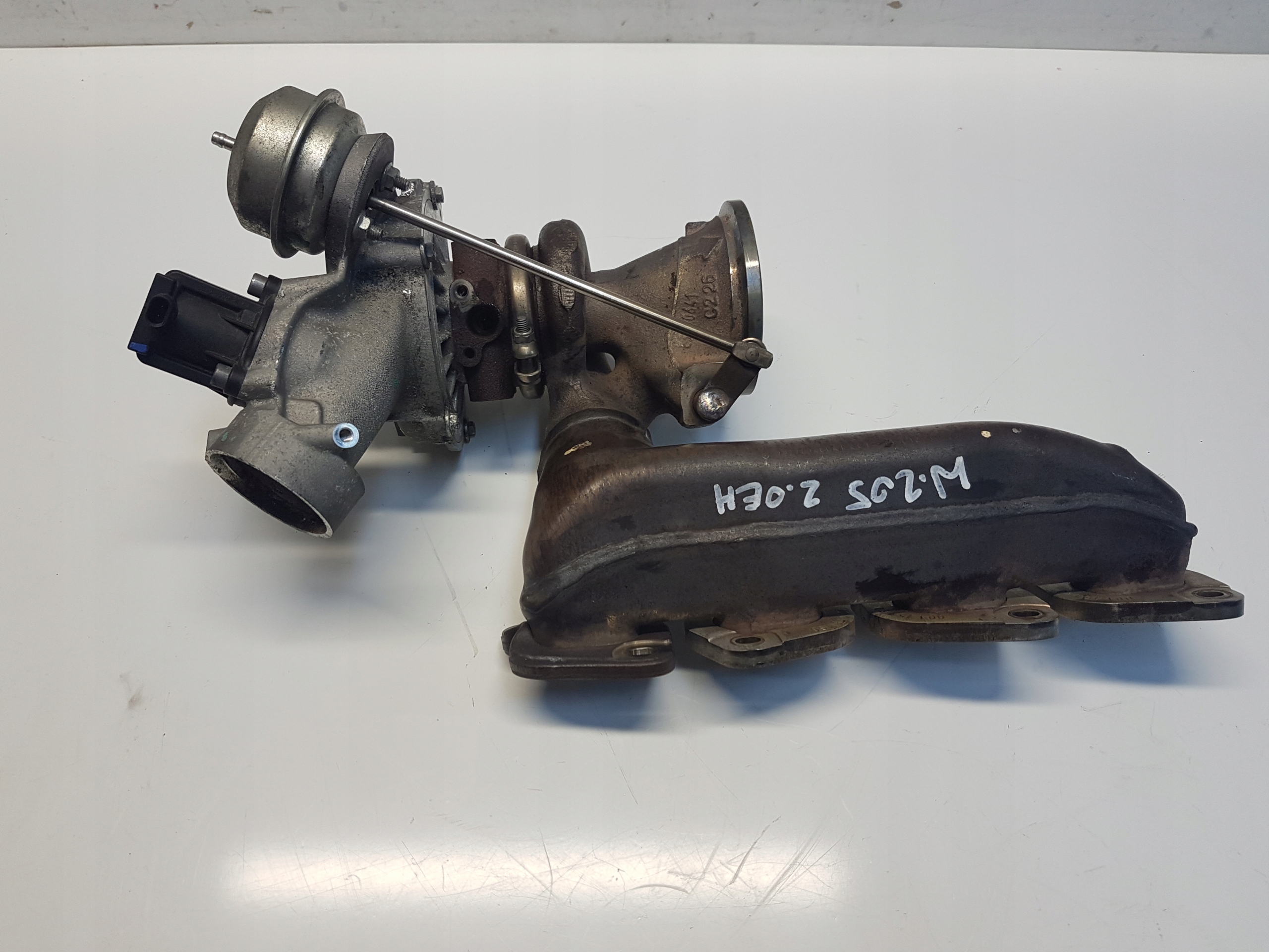MERCEDES W205 2.0 cgi turbo turbina