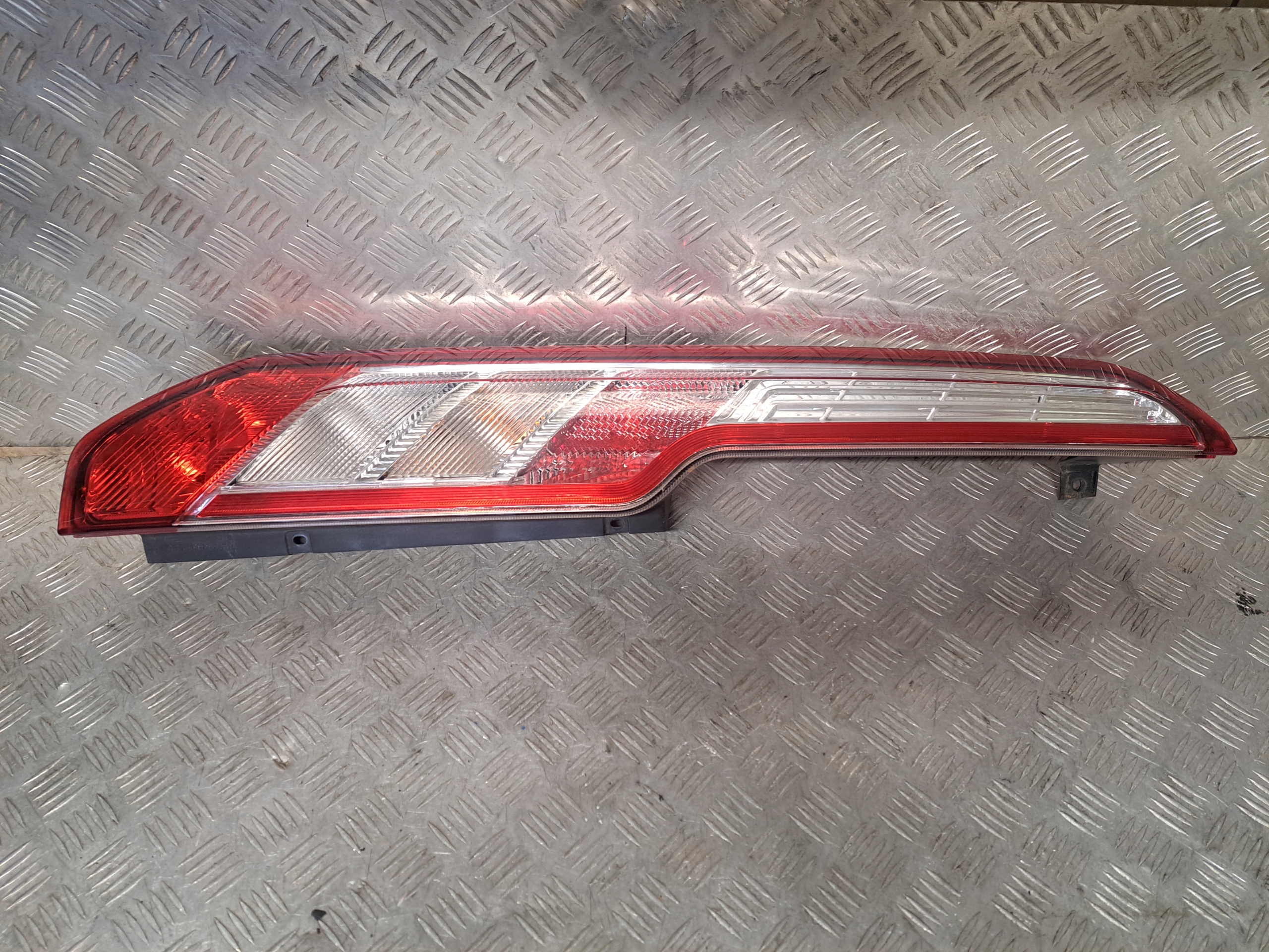 FORD TRANSIT CUSTOM MK1 LIFT 2020 R LAMPA LEWA TYŁ BK21-13405-AJ Numer katalogowy części BK21-13405-AJ DOMELBLACH