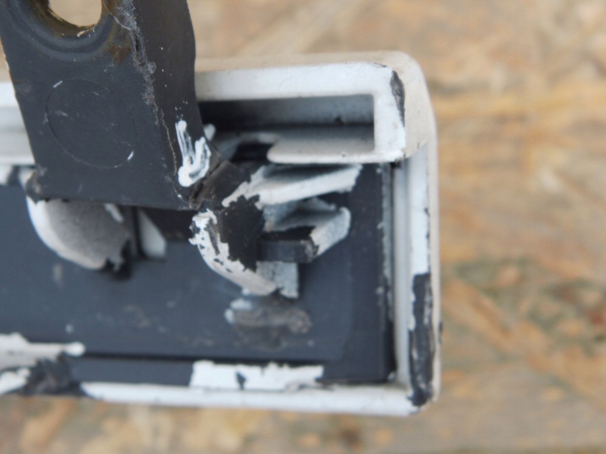 Mercedes Actros MP4 moulding below lampe left front
