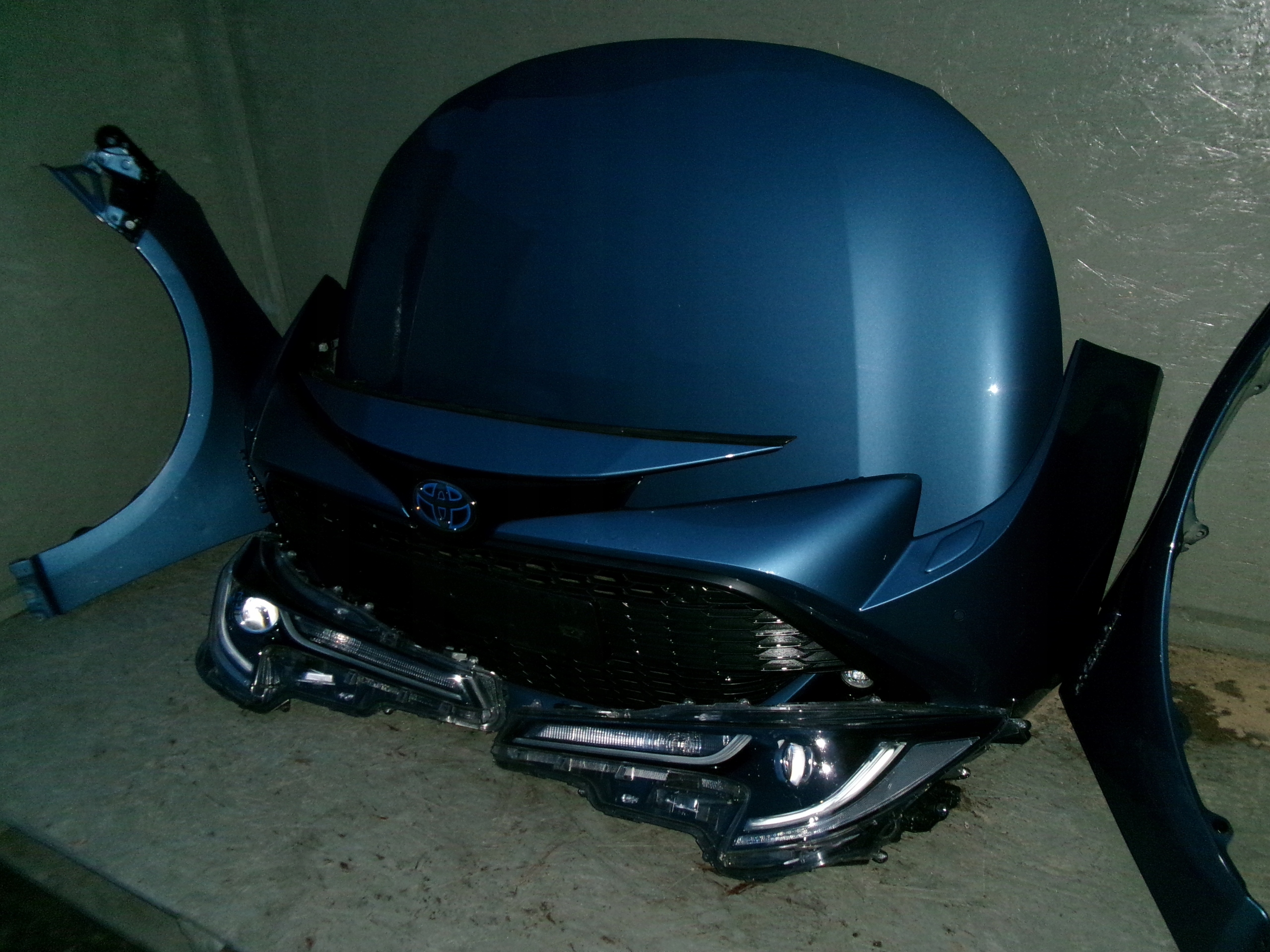 Toyota Corolla E21 1,8 Hybryda HB Kombi Przód blacharski Producent części Toyota OE