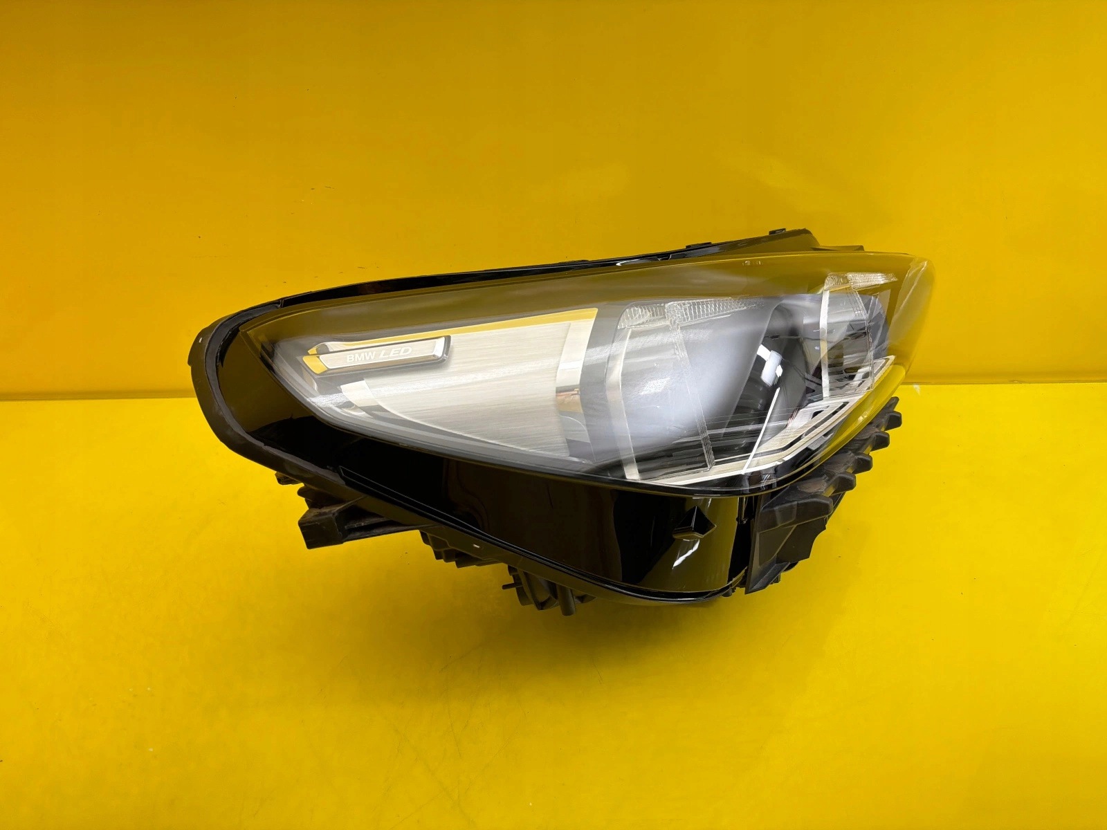 feu droit BMW X1 U11 2022- Full Led 5A5BD48-02