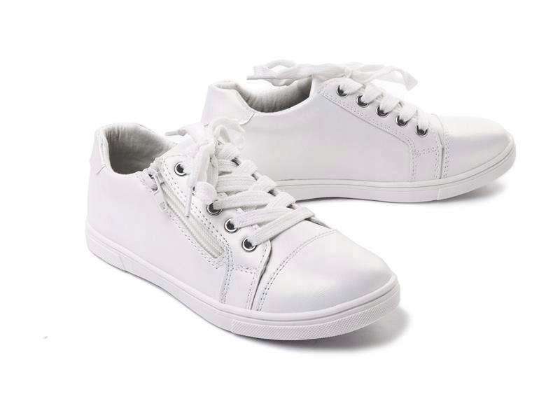 

Półbuty dziecięce Wojtyłko 5A23710B biały r34