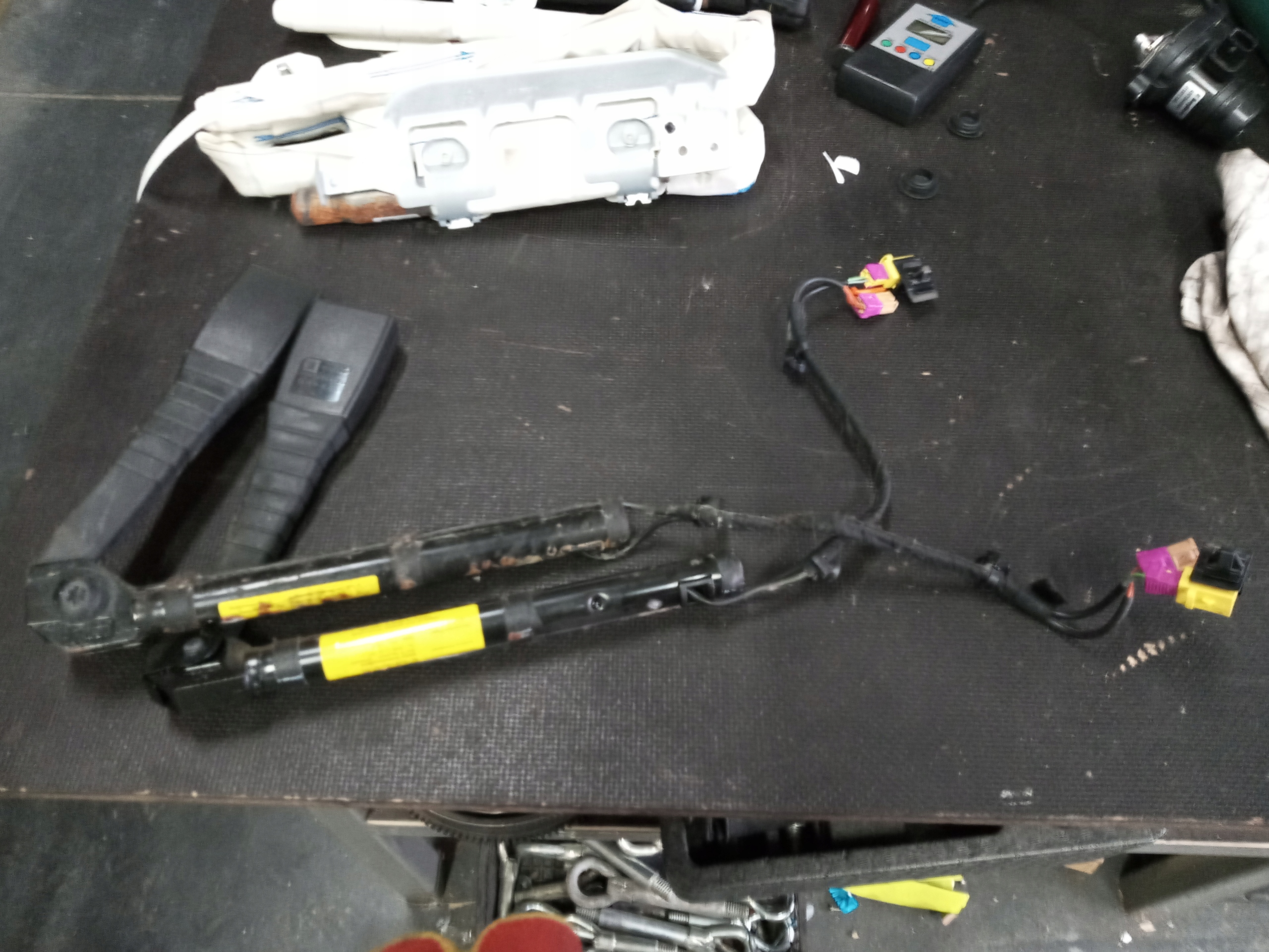 OPEL VECTRA C SIGNUM НАТЯЖИТЕЛИ РЕМНЕЙ