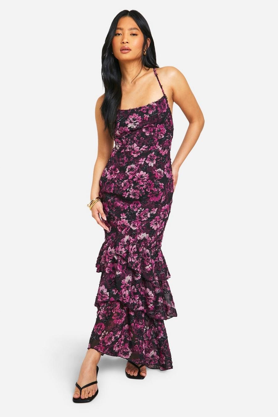 EC46121 Boohoo Petite Teskturová Šaty Maxi Květy Volánů (16) XL