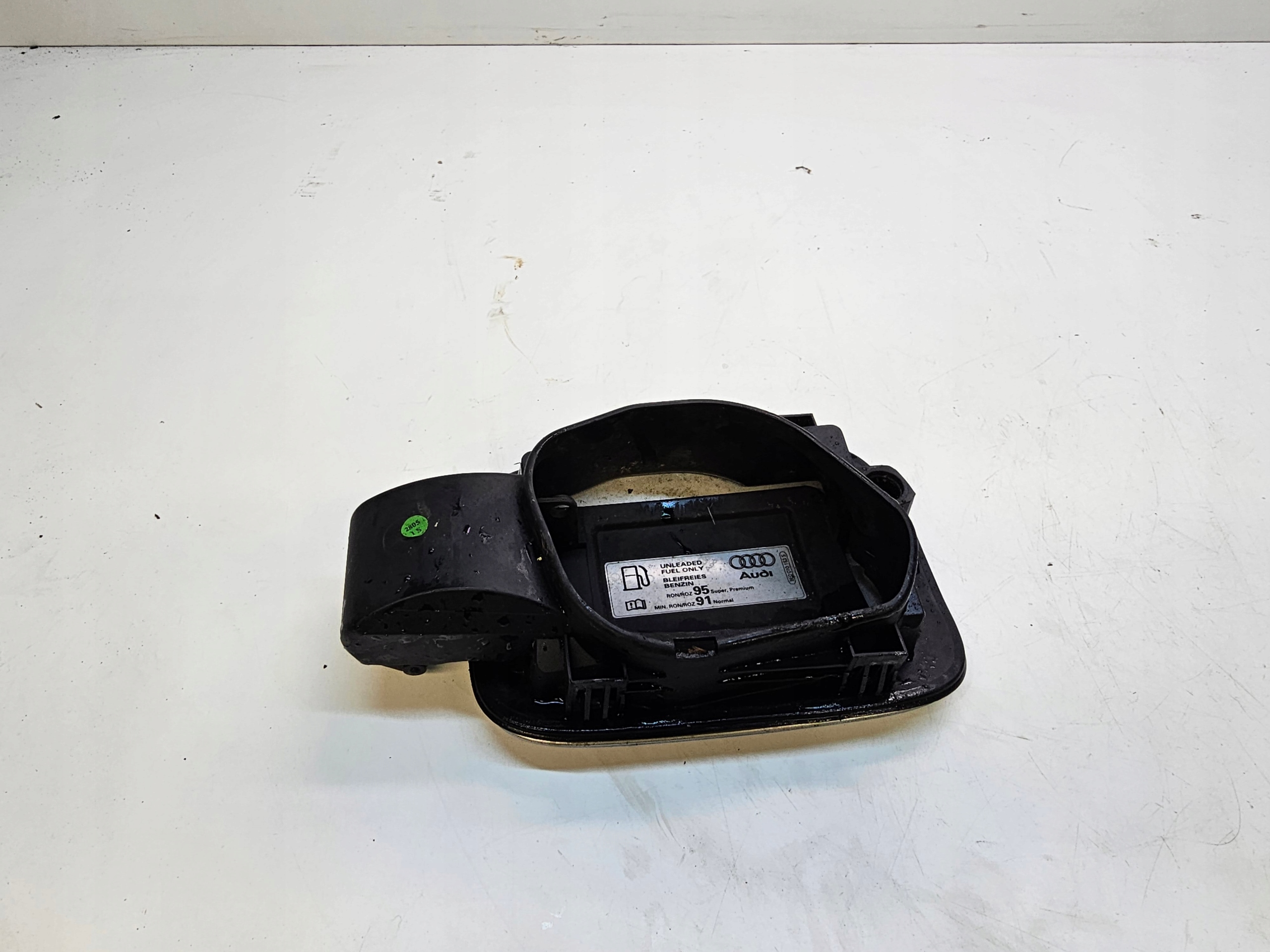 Volet trappe carburant Carburant AUDI A4 B8 8K0809999B LX7W