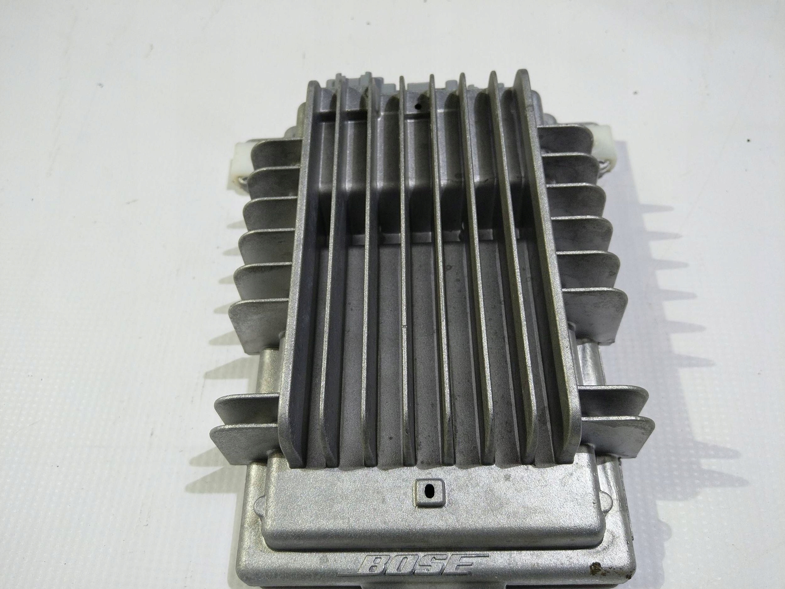 amplifier module audio BOSE Maserati GranTurismo 2008