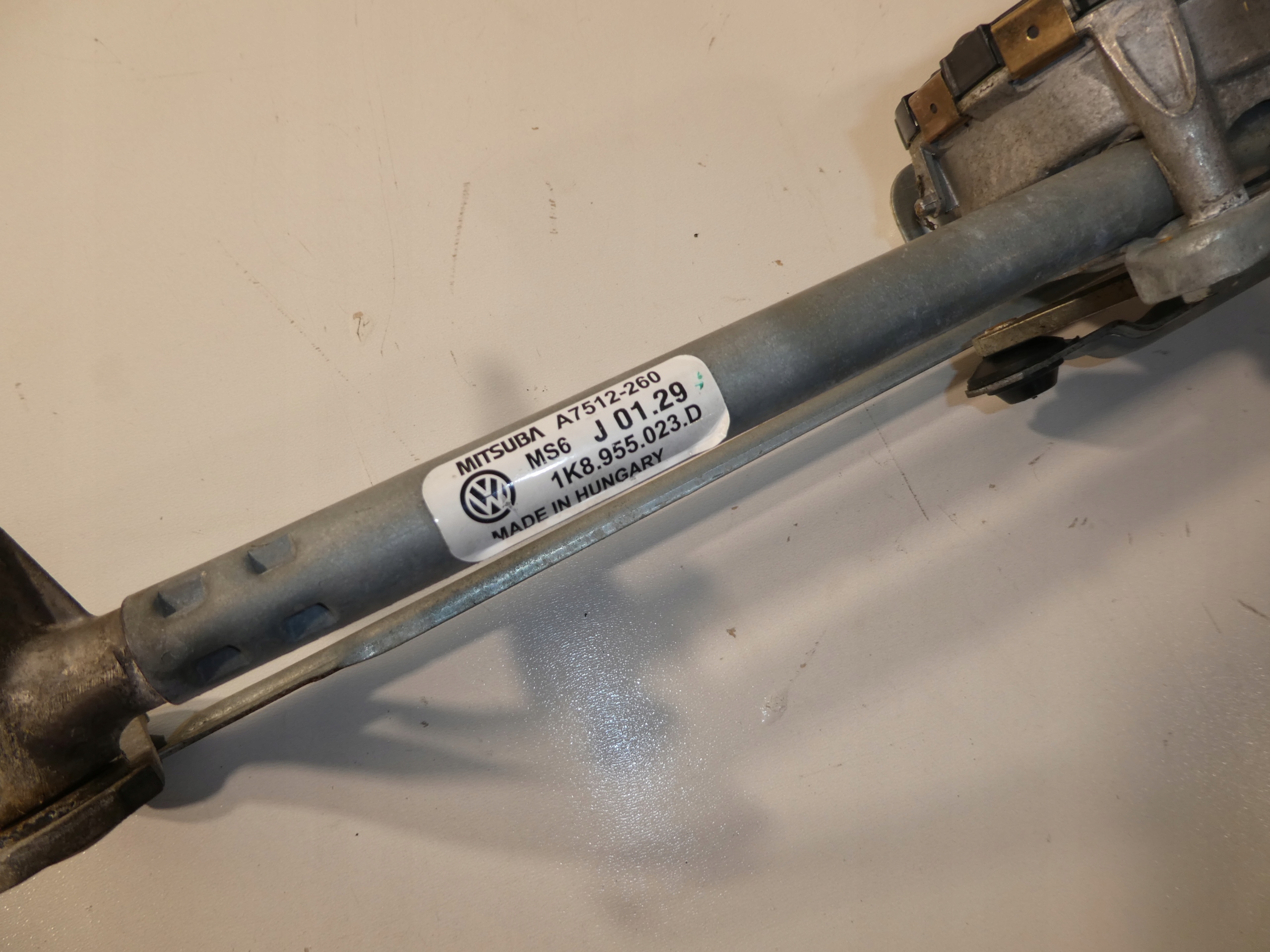 wiper mechanism front Z SILNICZKIEM VW SCIROCCO 1K8955119D