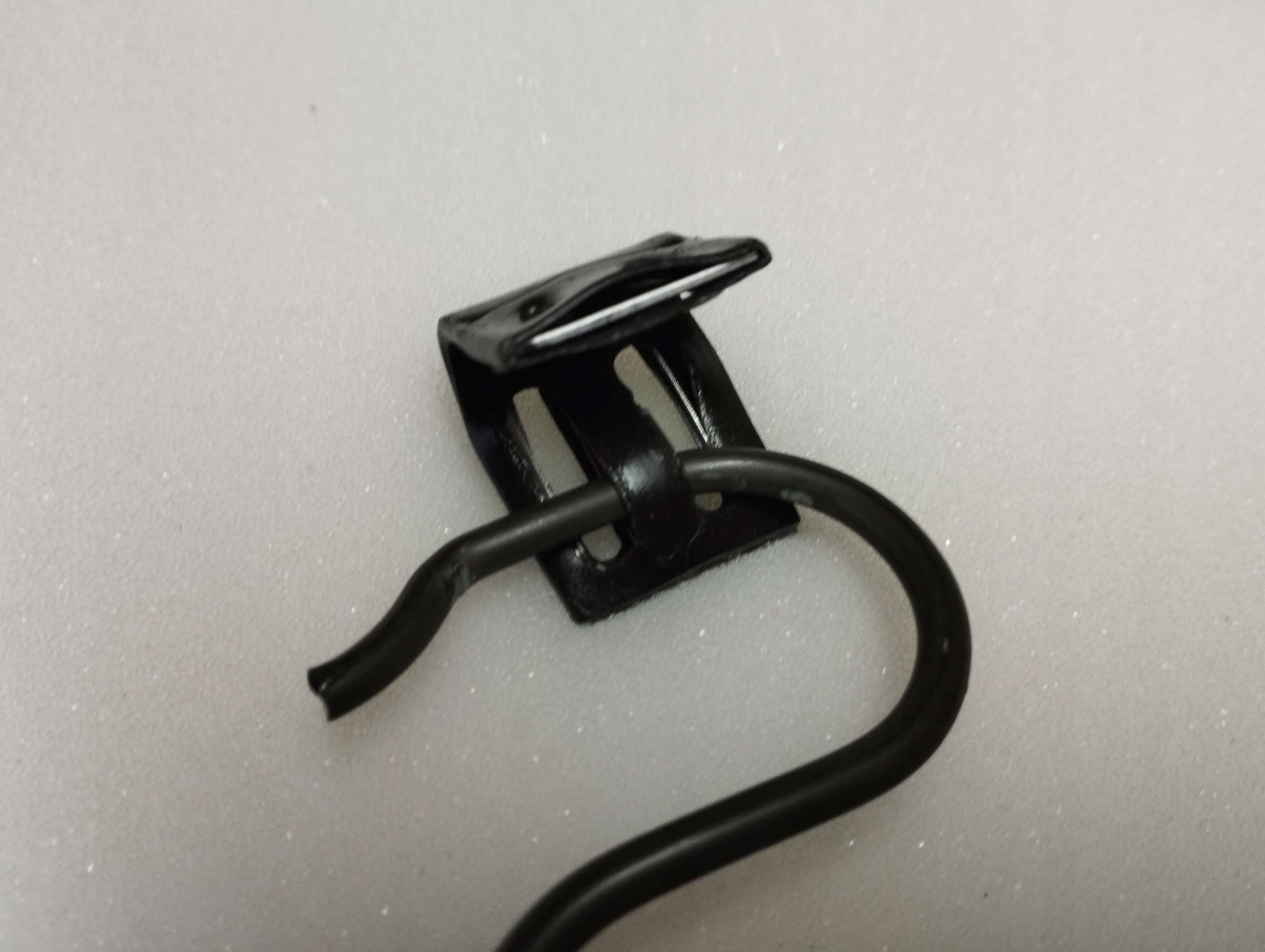 

Zaczep Metalowy do sprężyny falistej 1szt