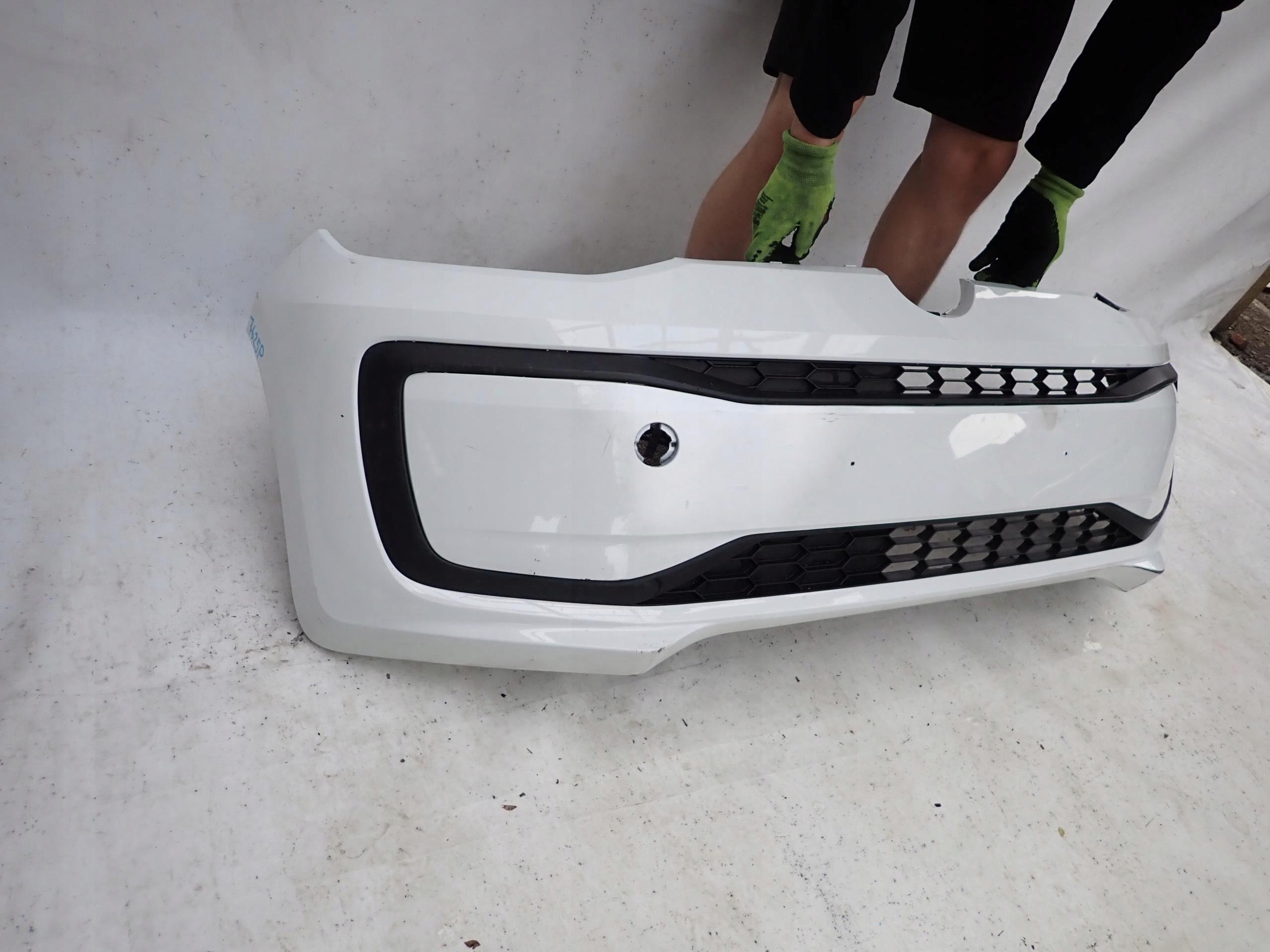 VW UP LIFT 16-23 bumper front front
