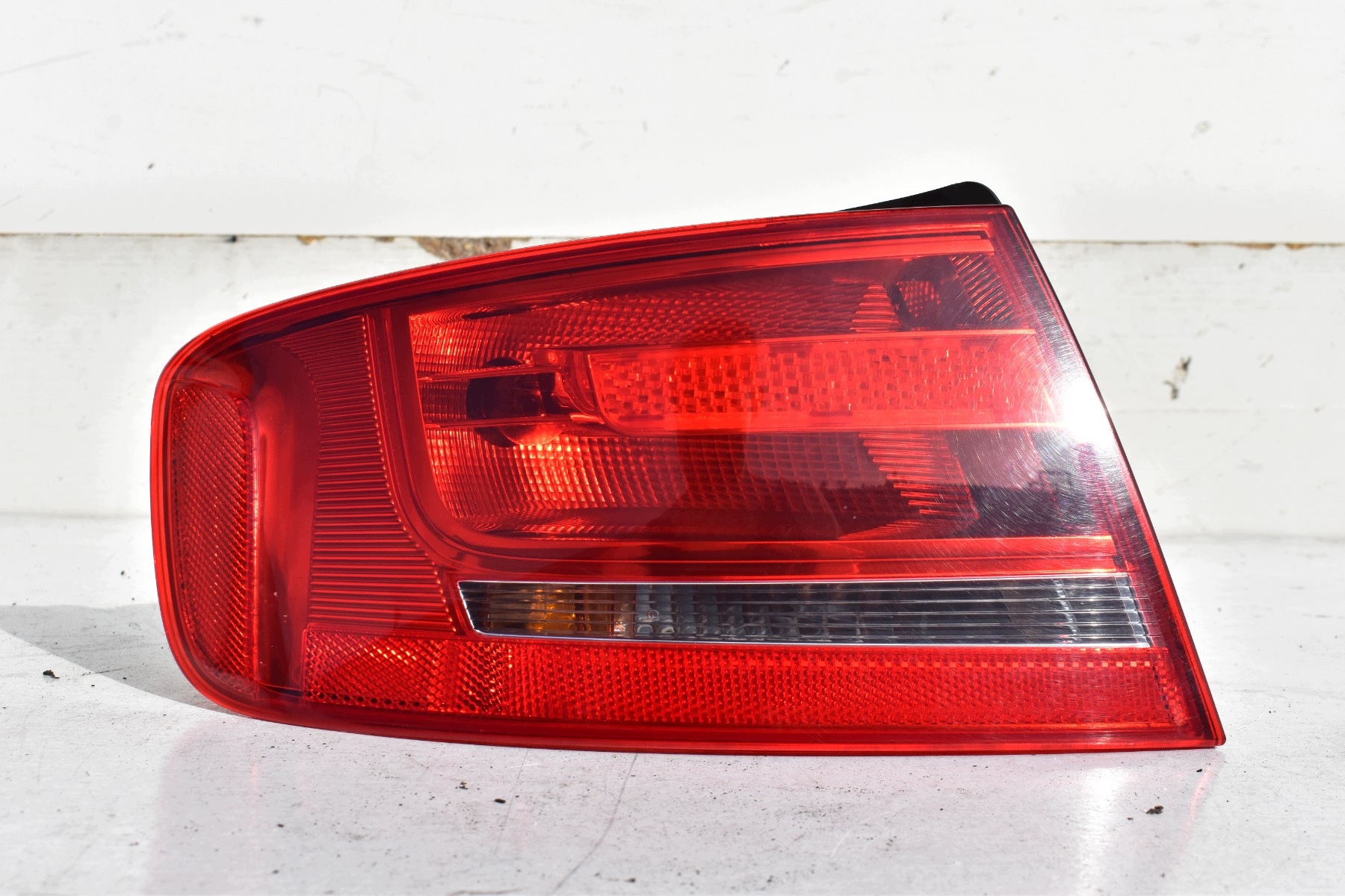 light left rear part AUDI A4 B8 sedan 8K5945095D