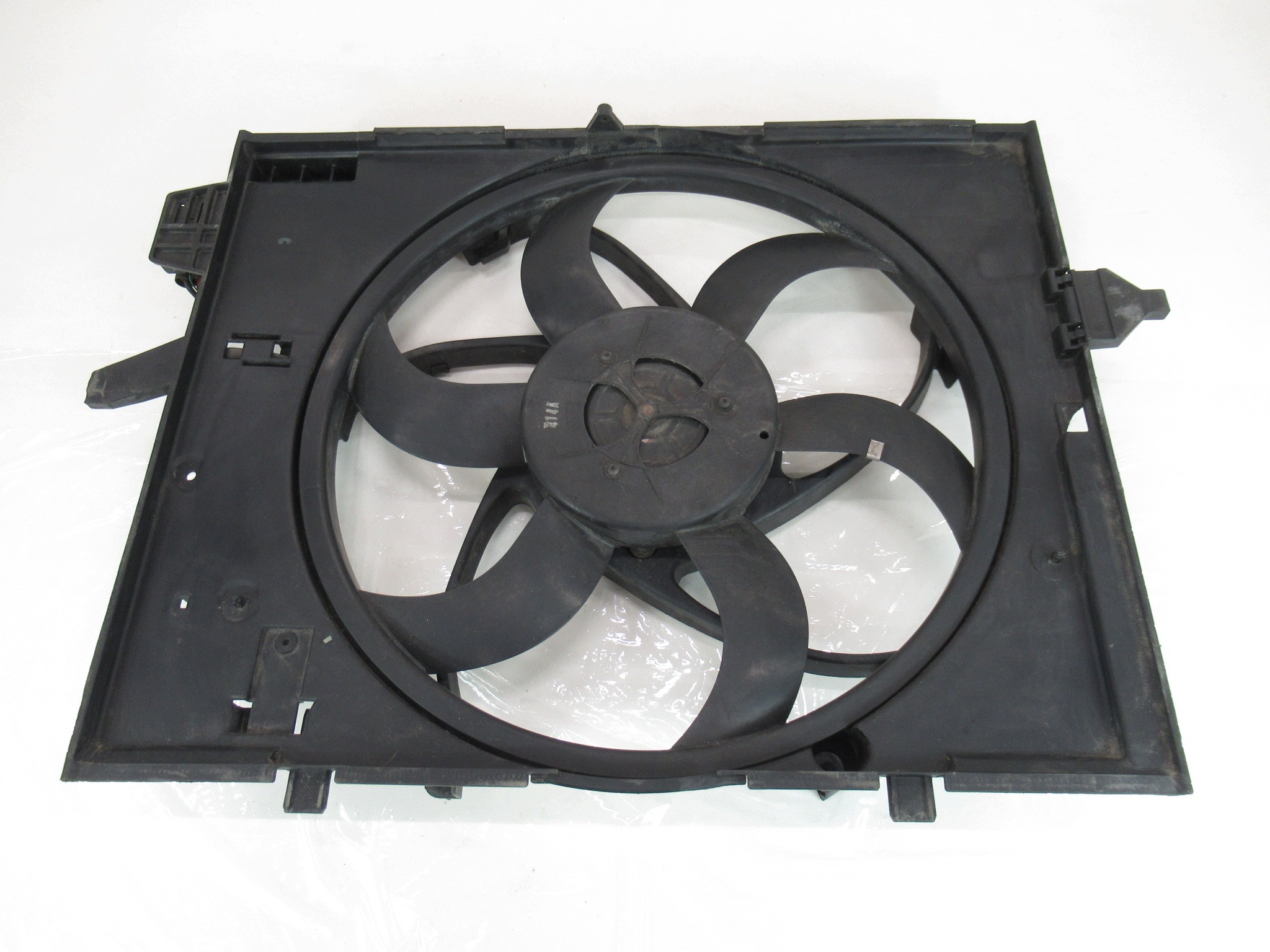 ventilátor chladiče vrtule BMW 5 e60 e61 M54 2.2 2.5 3.0 7526824