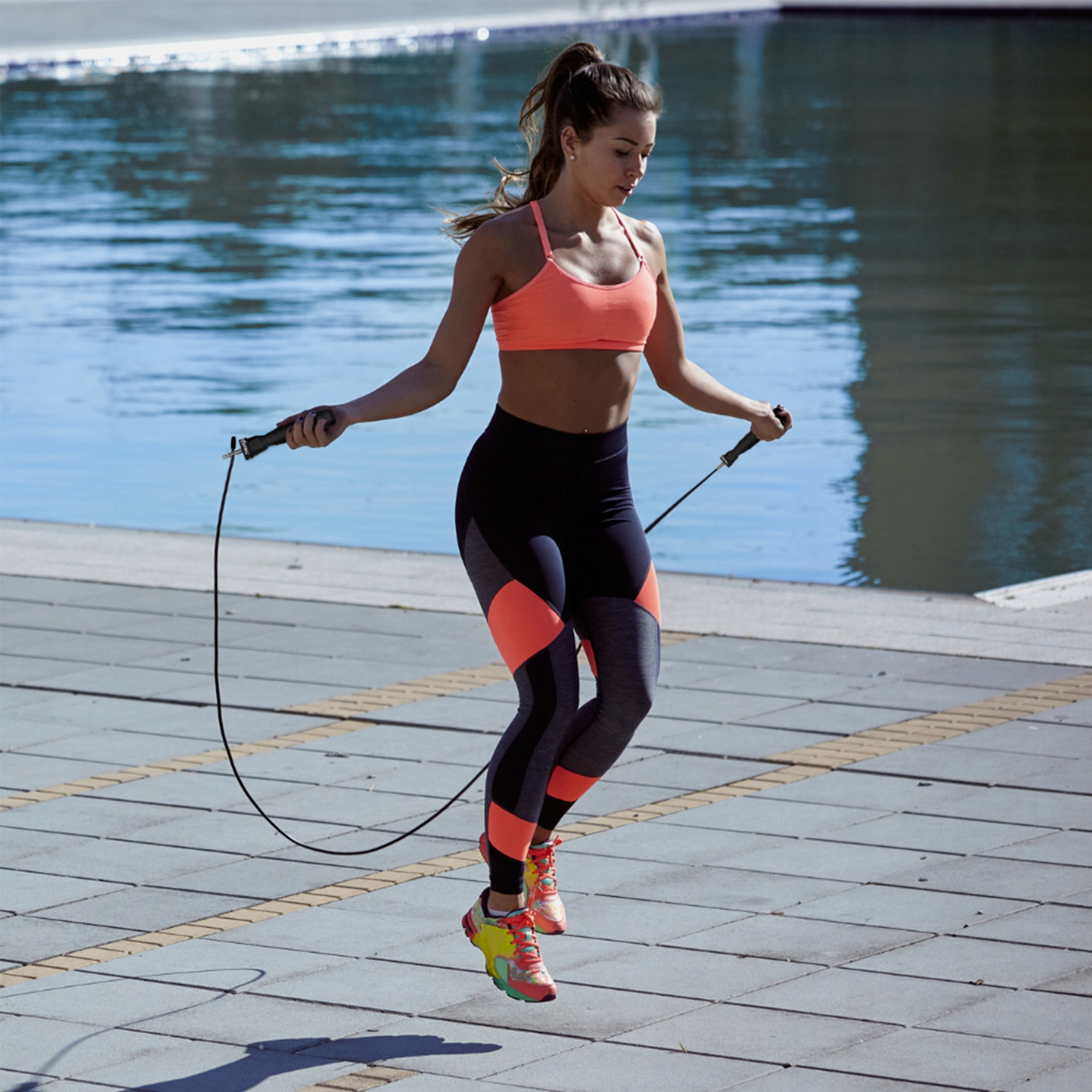 SKAKANKA BOKSERSKA CROSSFIT REGULOWANA Z ŁOŻYSKAMI Kolor dominujący czarny