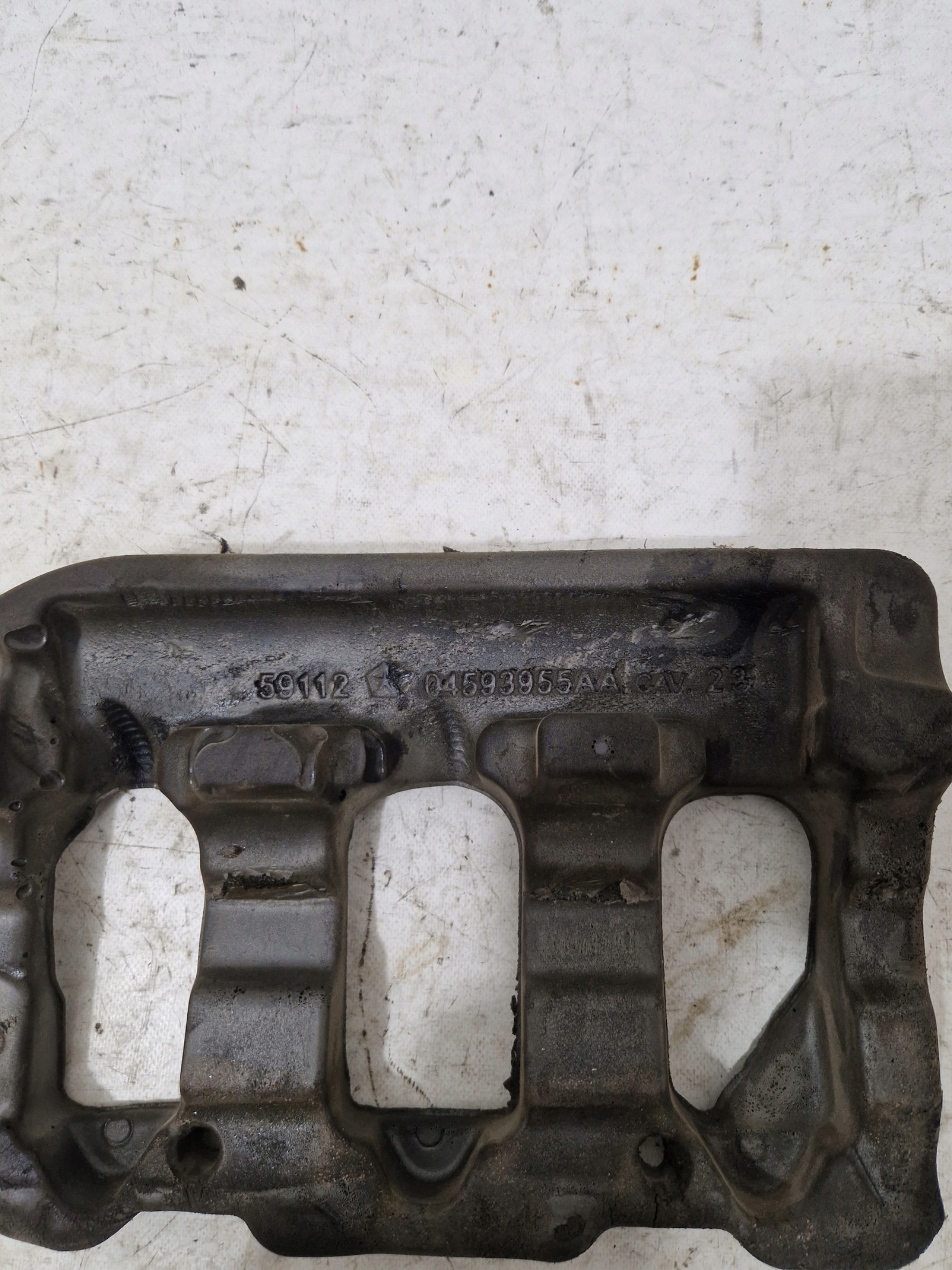 DODGE CHARGER CHALLENGER 2019- 3.6 V6 WYCISZENIE of the engine below header pipe