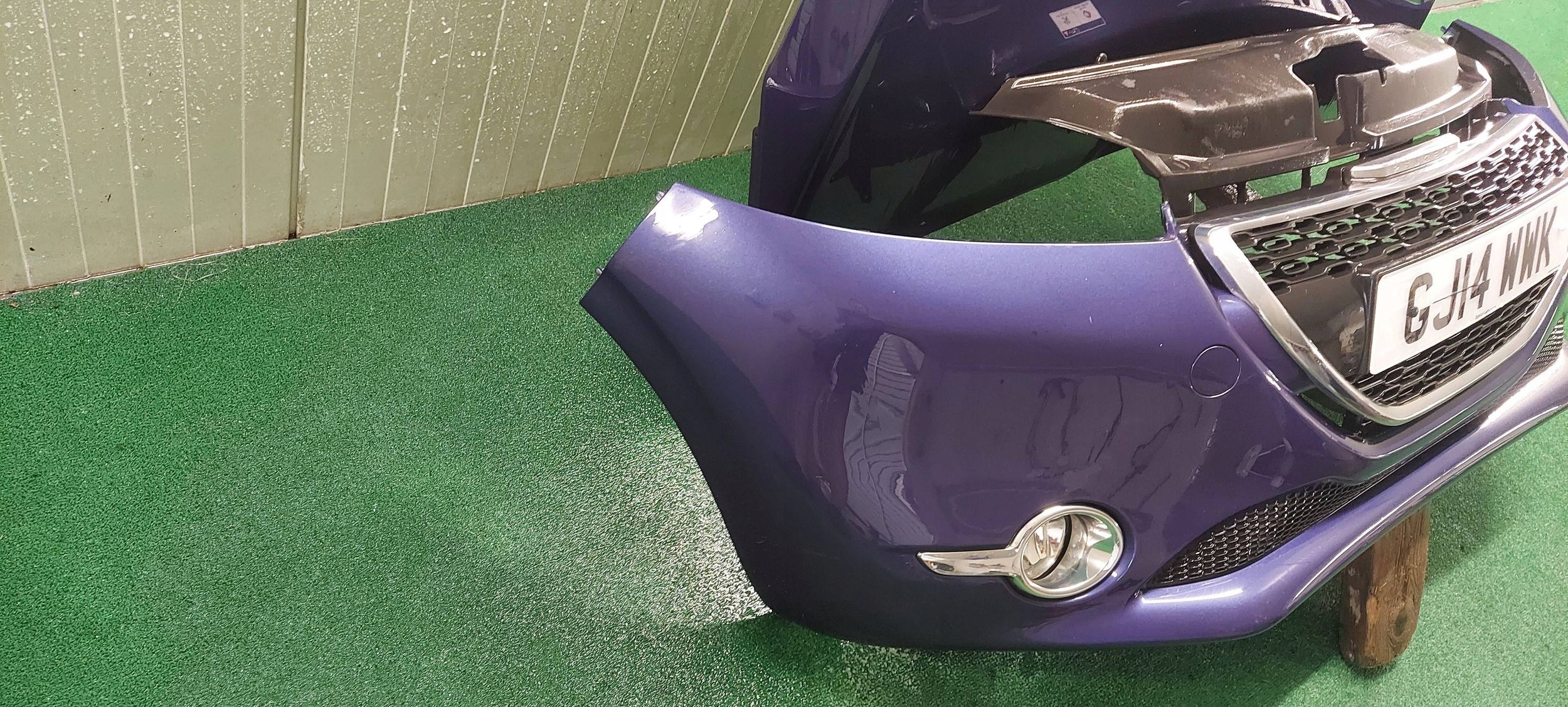 bumper front PEUGEOT 208 12-16 LAK: KUC KUCD